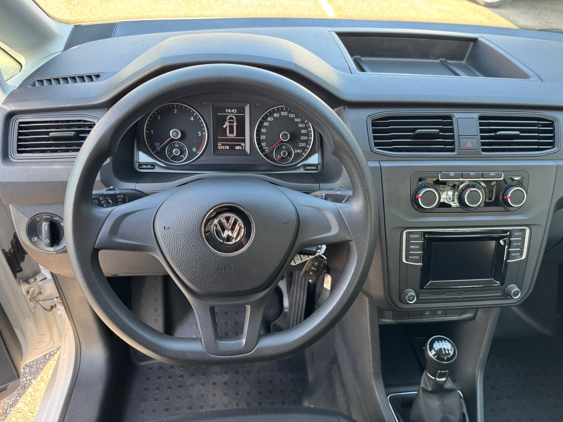 VW Caddy 2.0TDI 4M BM T-showroom-element-2