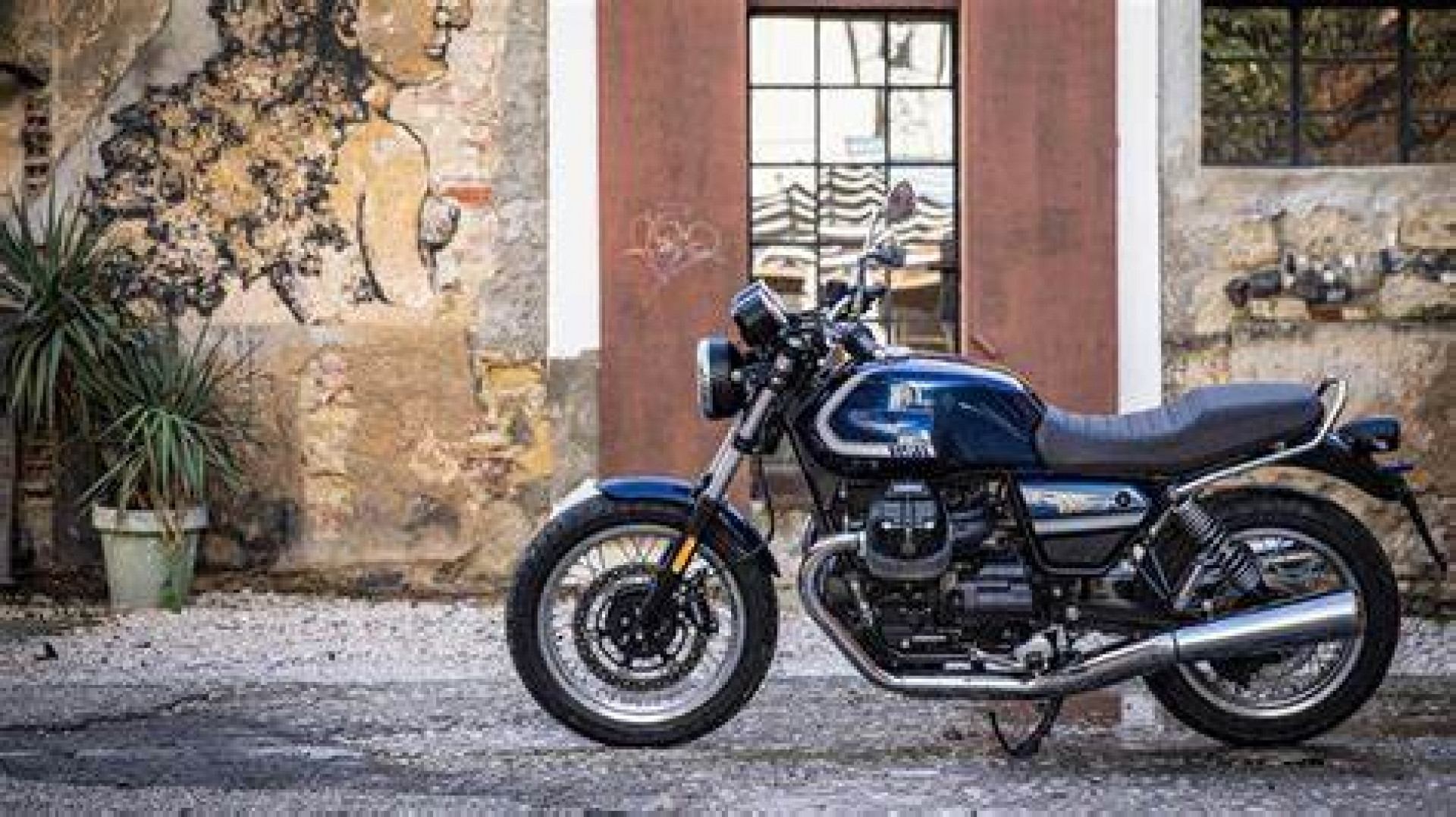 MOTO GUZZI V7 850 Special-image-0