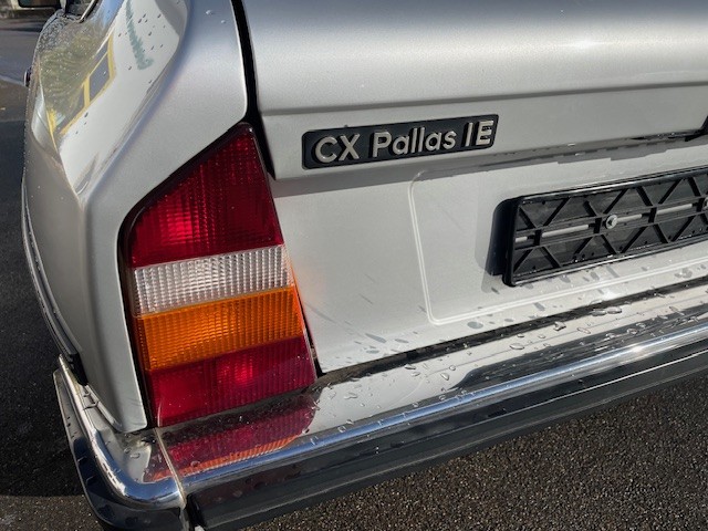 CITROEN CX Sedan 2400 Pallas (iE) Automatic-image-2