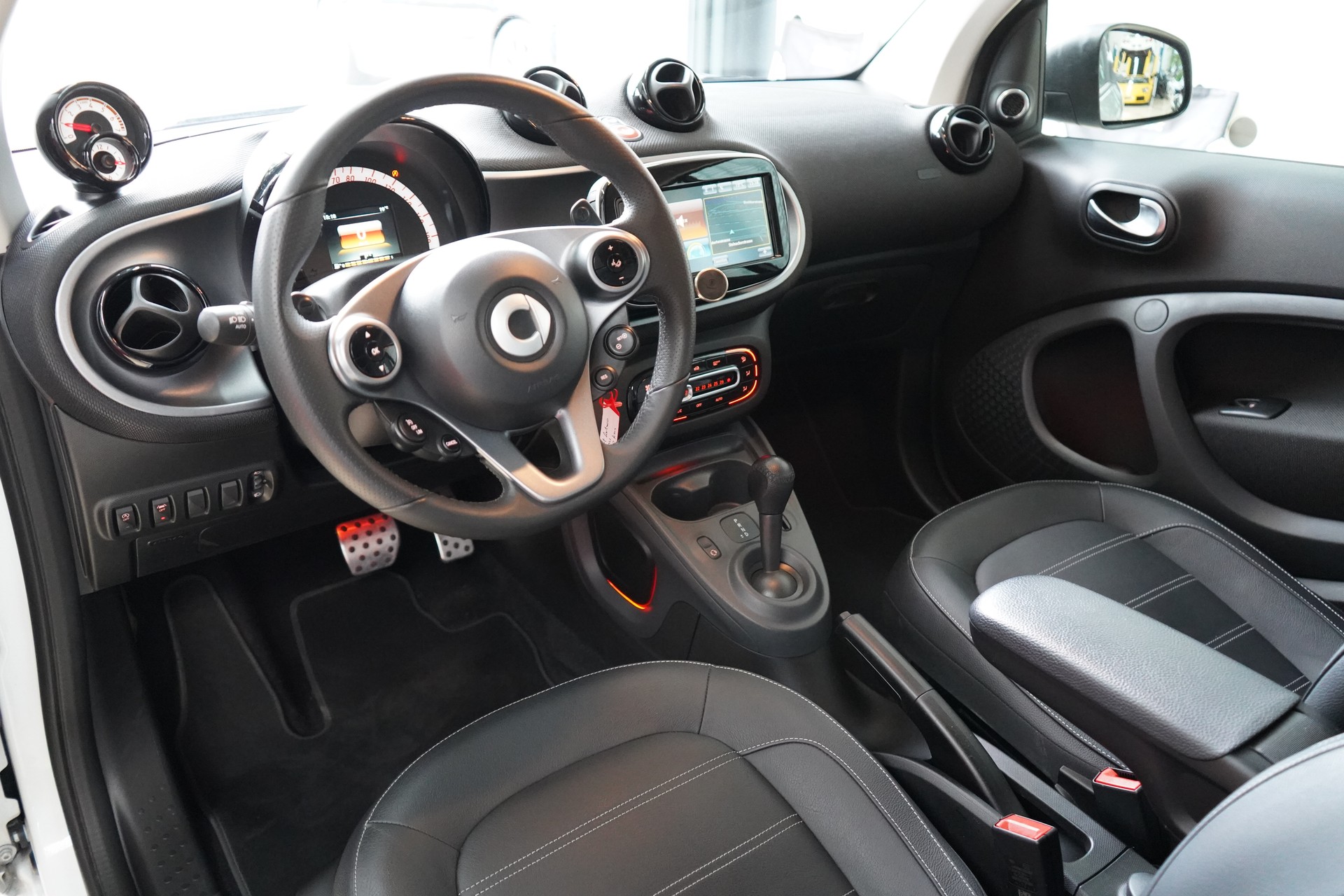 SMART fortwo prime-image-16