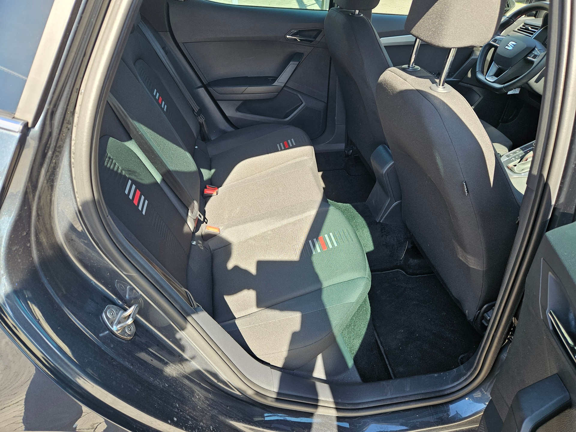 SEAT Arona 1.0 TSI Eco FR DSG-image-14