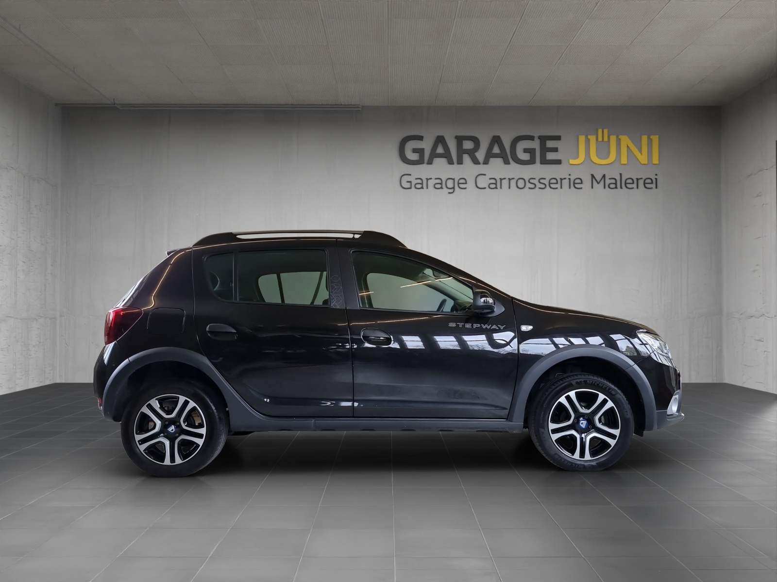 DACIA Sandero 0.9 TCe Celebration S/S-image-1