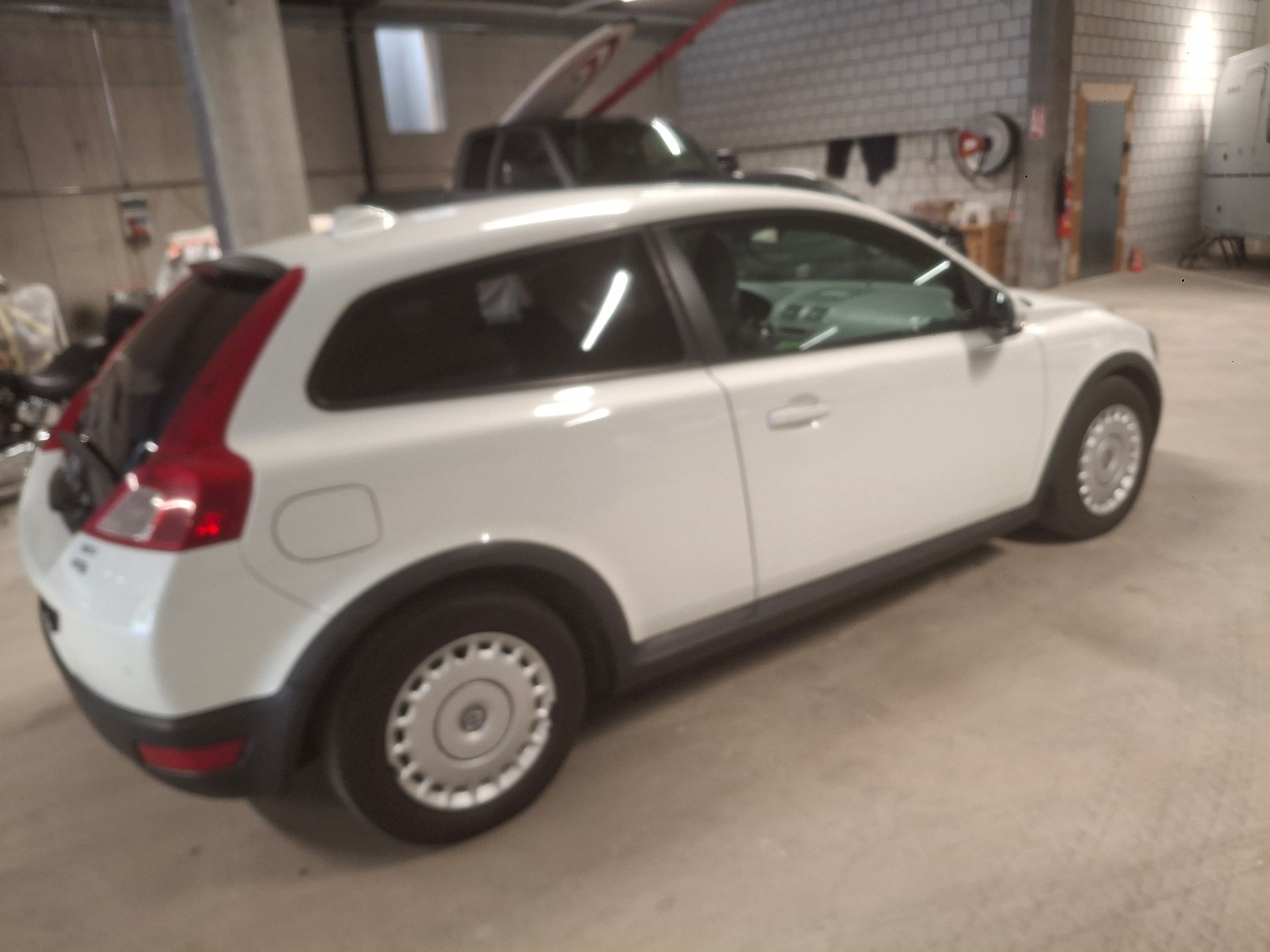 VOLVO C30 1.6D-image-3