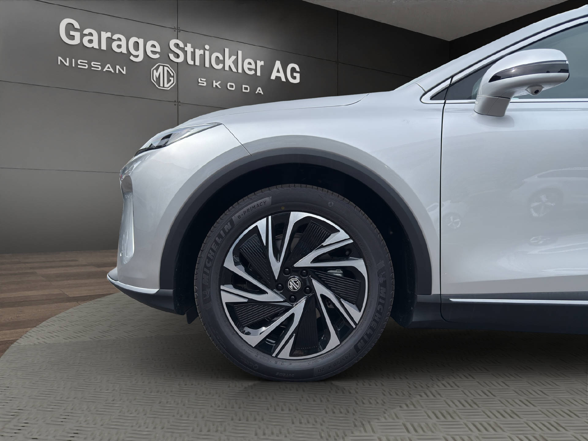 MG S6 EV 77 kWh Luxury 4WD-image-8