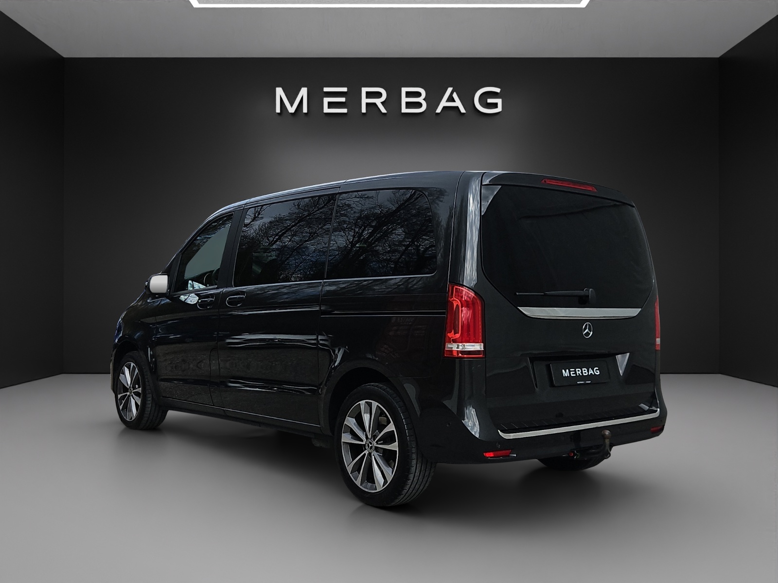 MERCEDES-BENZ V 220 d Trend kompakt 4Matic 9G-Tronic-image-3