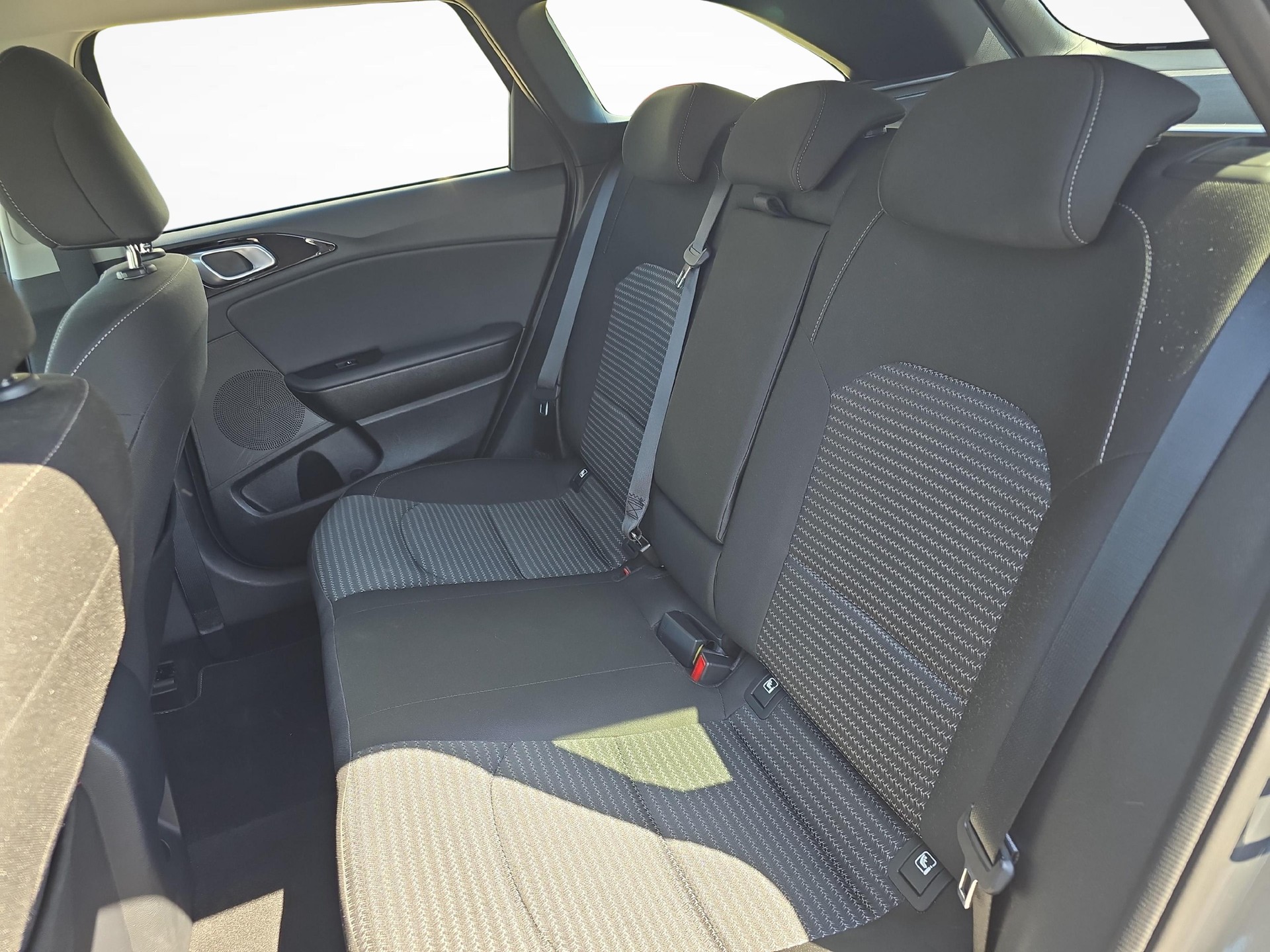 KIA Ceed SW 1.5 T-GDi MHEV Power / ab 3,99% Leasing bei Abschluss einer Protect Autoversicherung-image-10