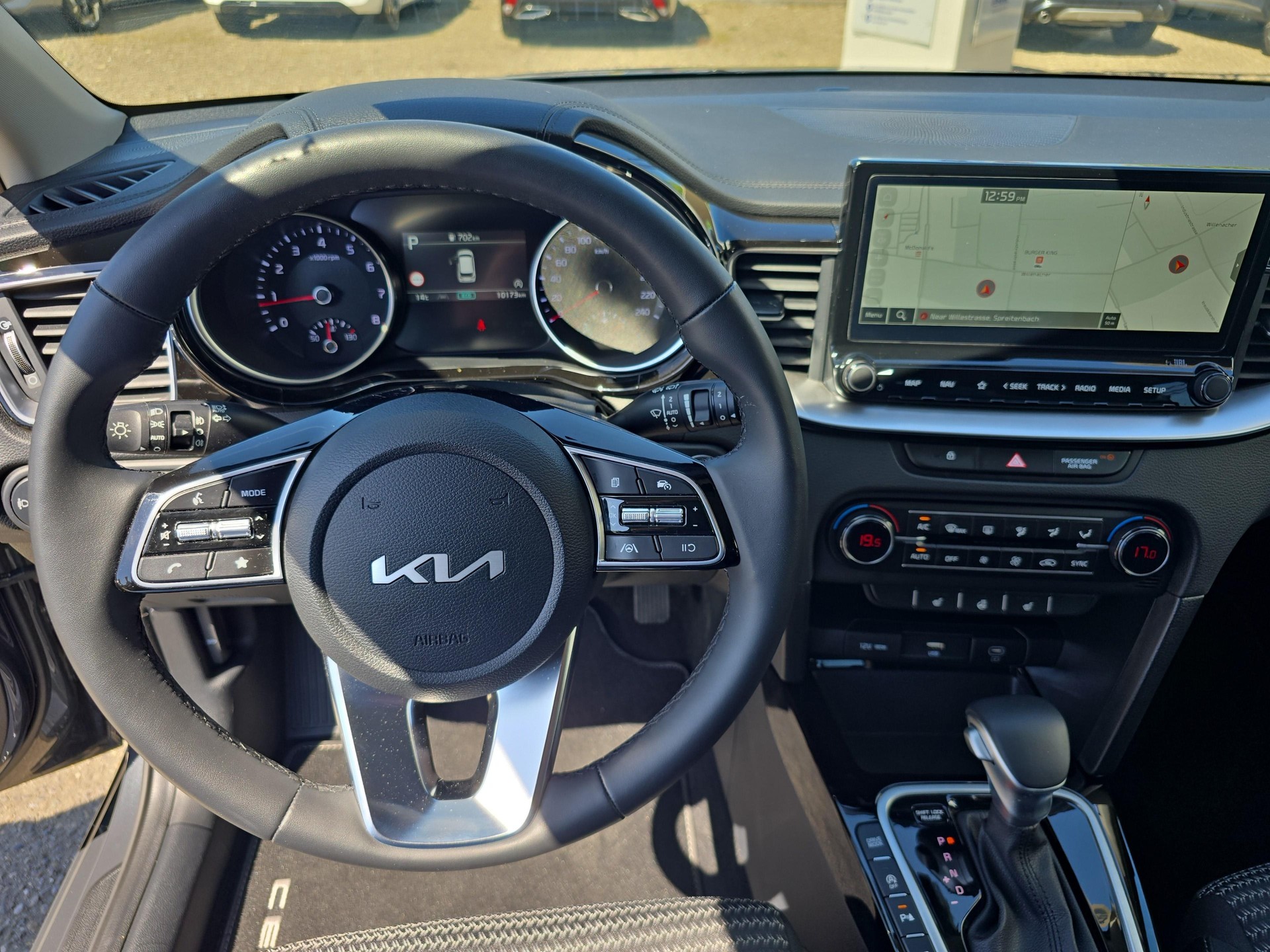 KIA Ceed SW 1.5 T-GDi MHEV Power / ab 3,99% Leasing bei Abschluss einer Protect Autoversicherung-image-12