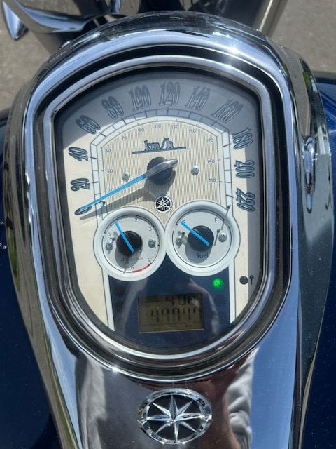 YAMAHA XV 1900 Midnight Star-image-2