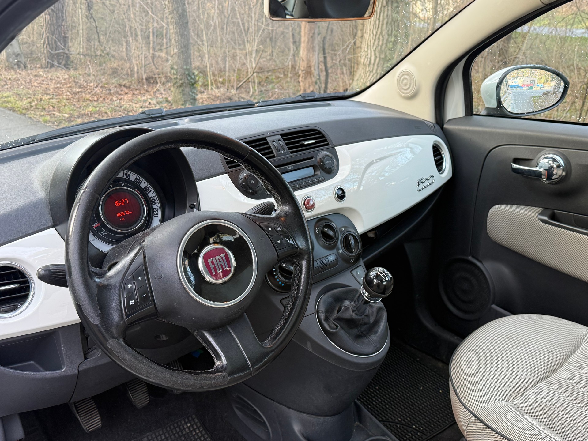 FIAT 500 1.2 Lounge-image-13