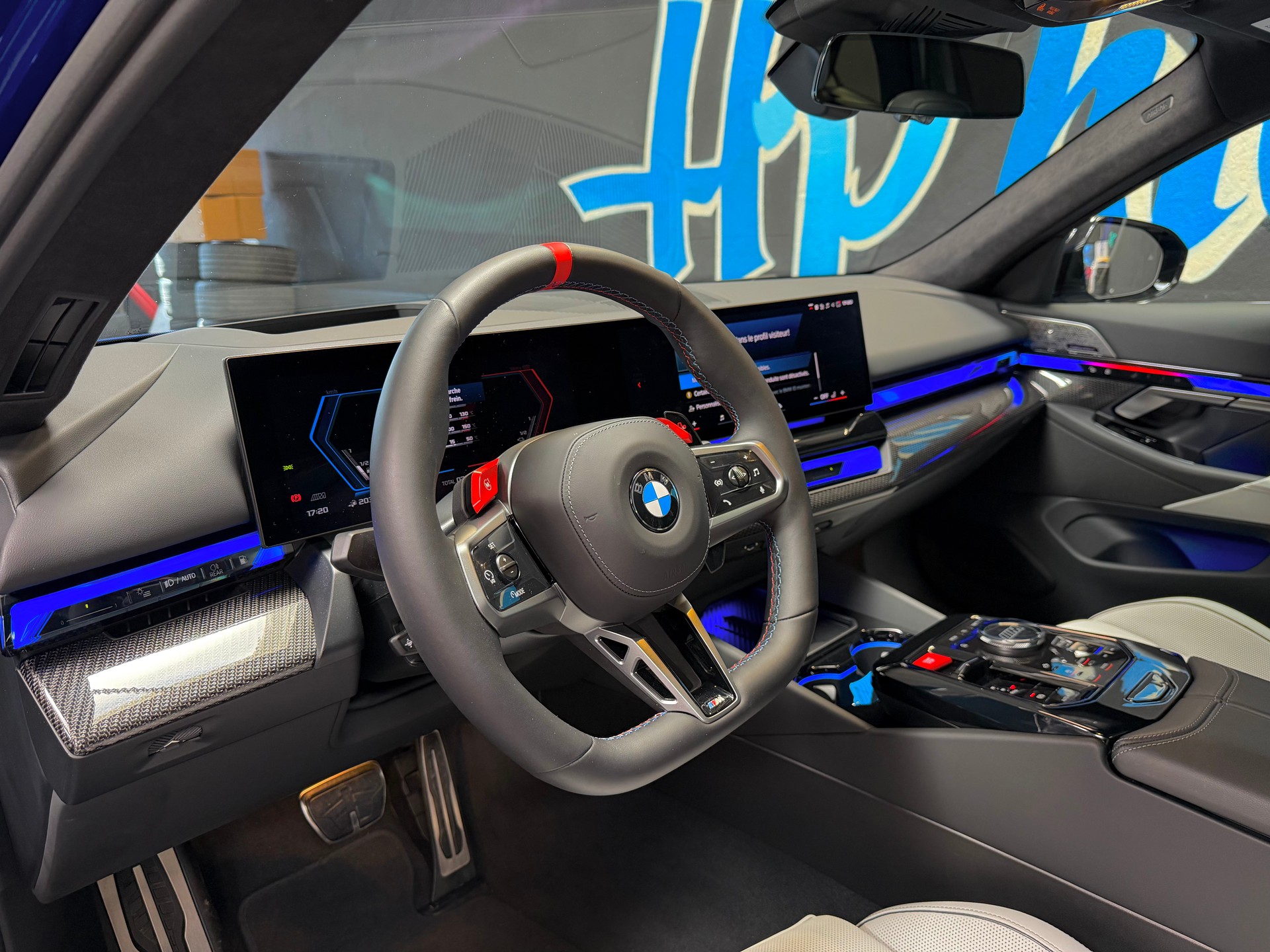 BMW M5 xDrive Touring-image-9