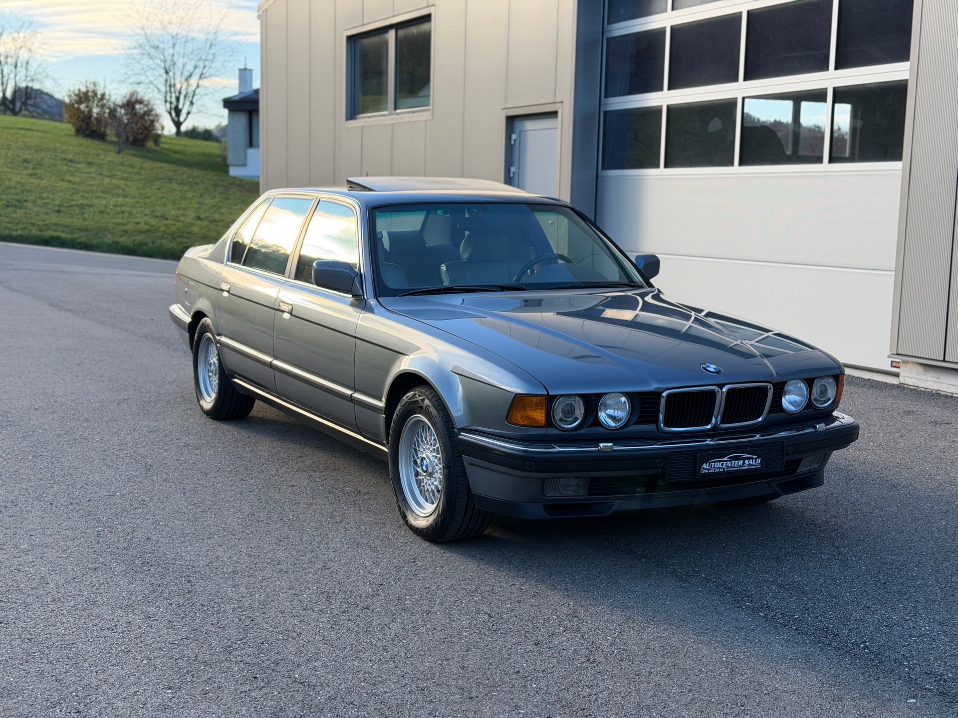 BMW 740iL V8-image-3