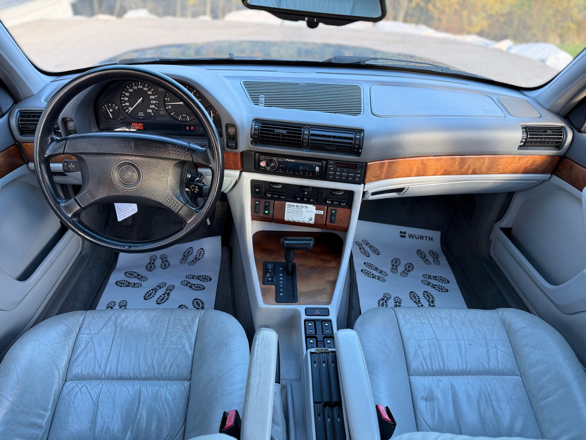 BMW 740iL V8-image-7