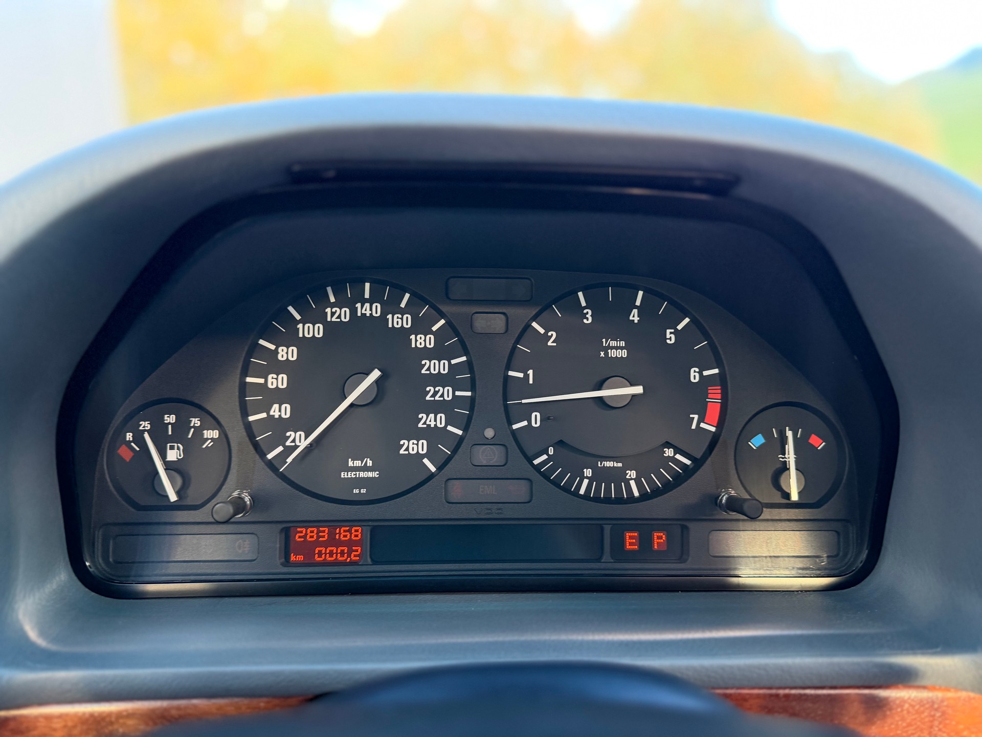BMW 740iL V8-image-12