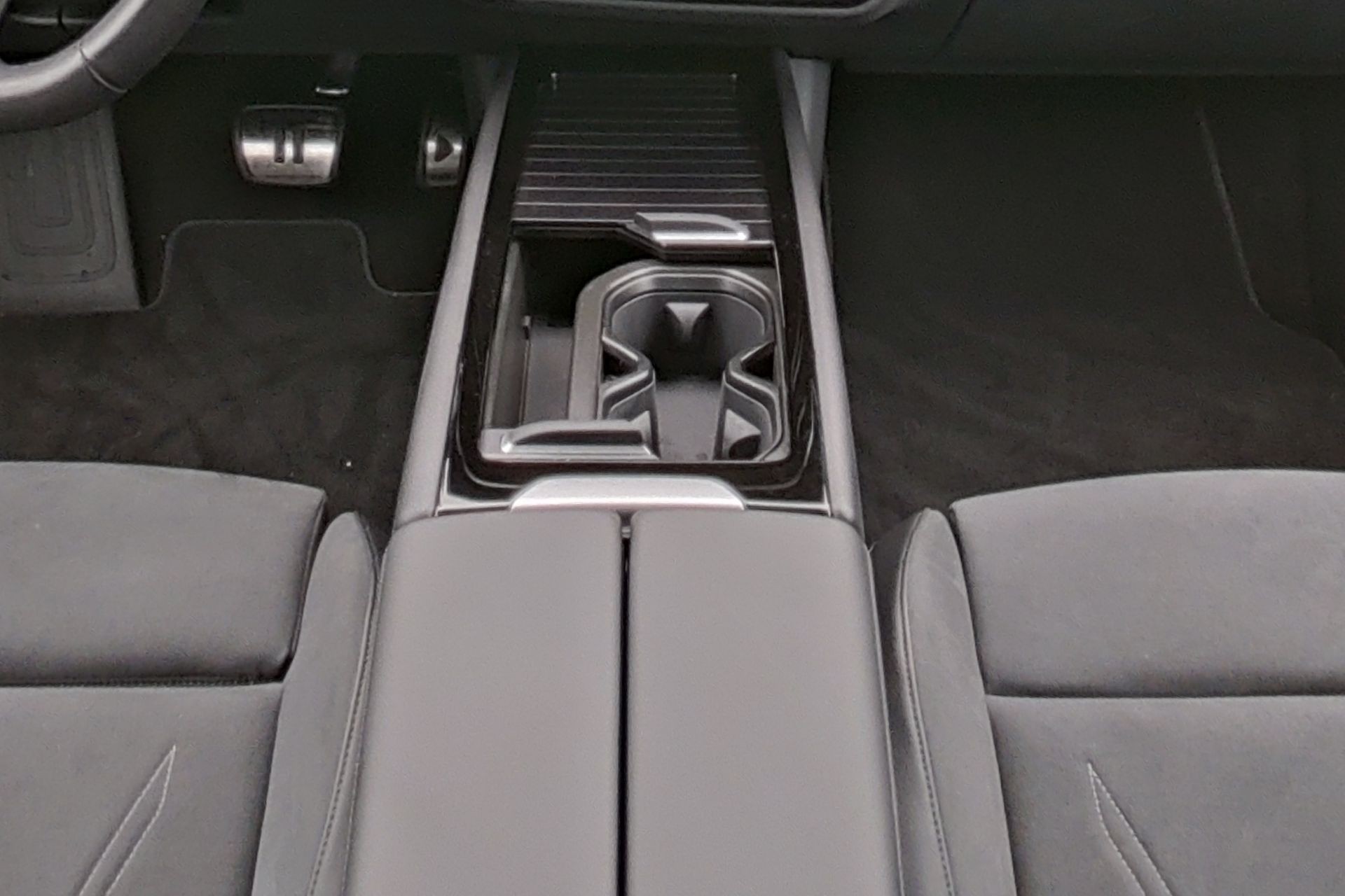 VW ID.7 Pro 77 kWh United-image-11