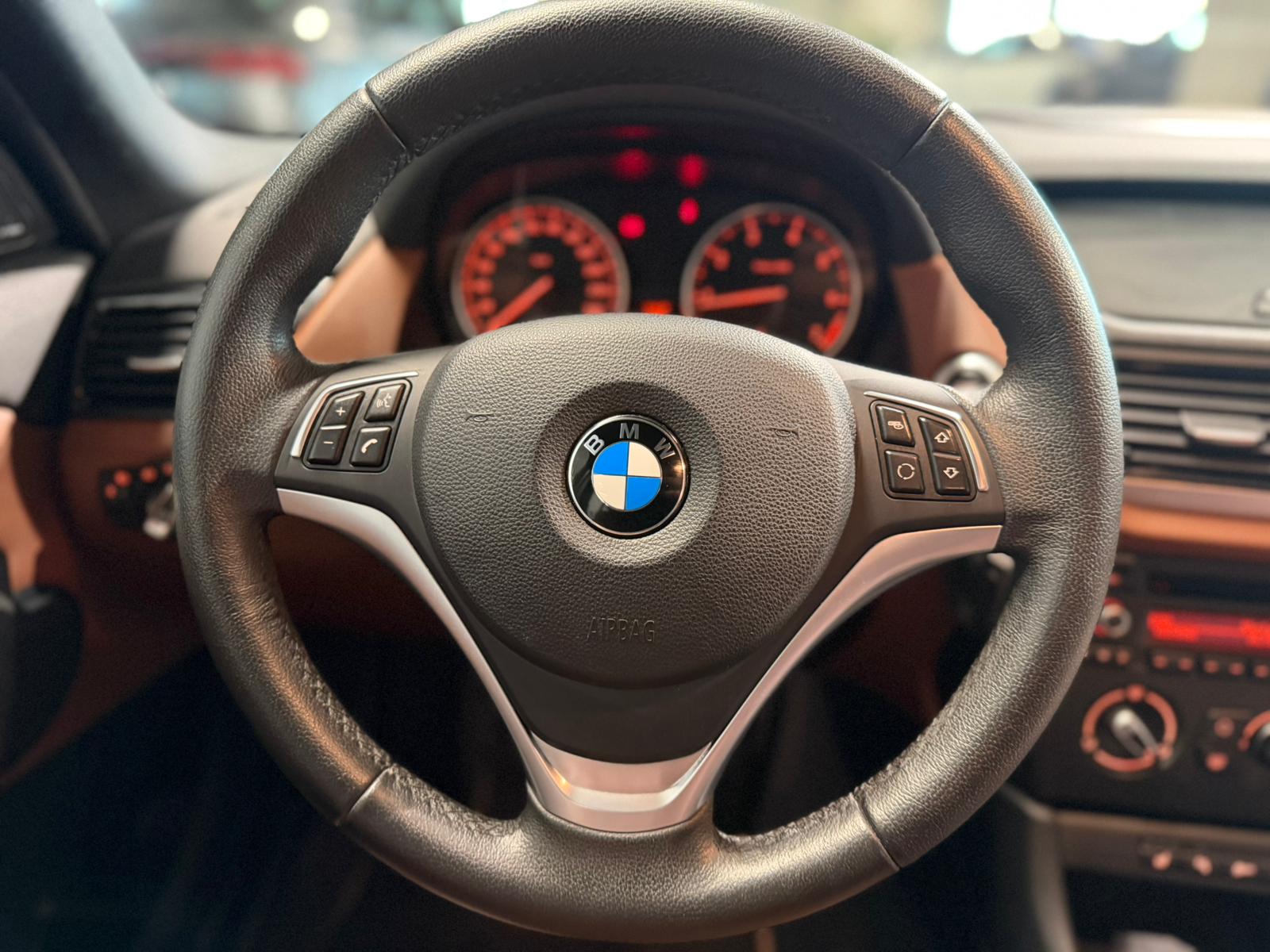 BMW X1 xDrive 20i-image-18