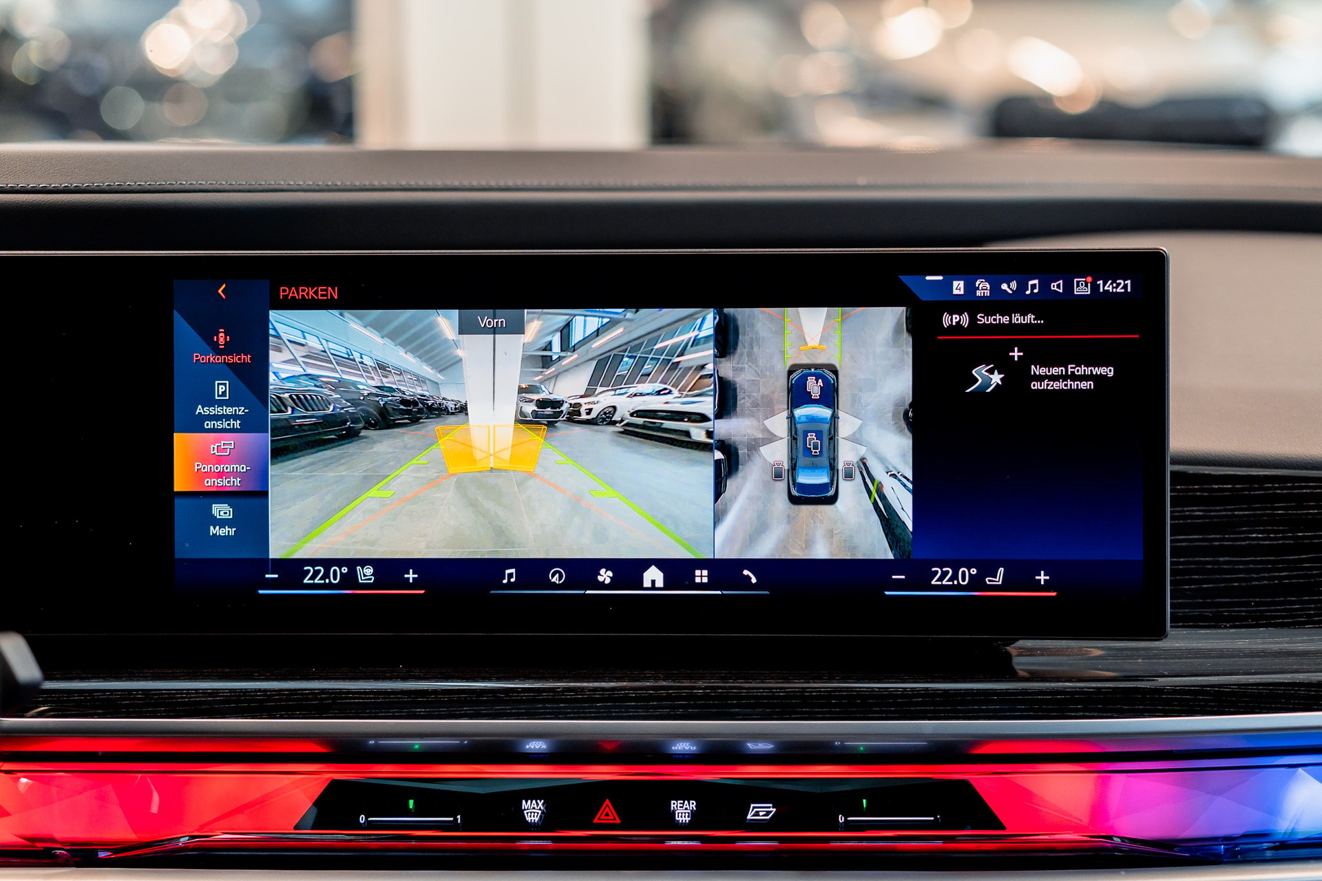 BMW 740d xDrive M Sport / Theatre Screen / Bowers&Wilkins / Iconic Glow-image-24