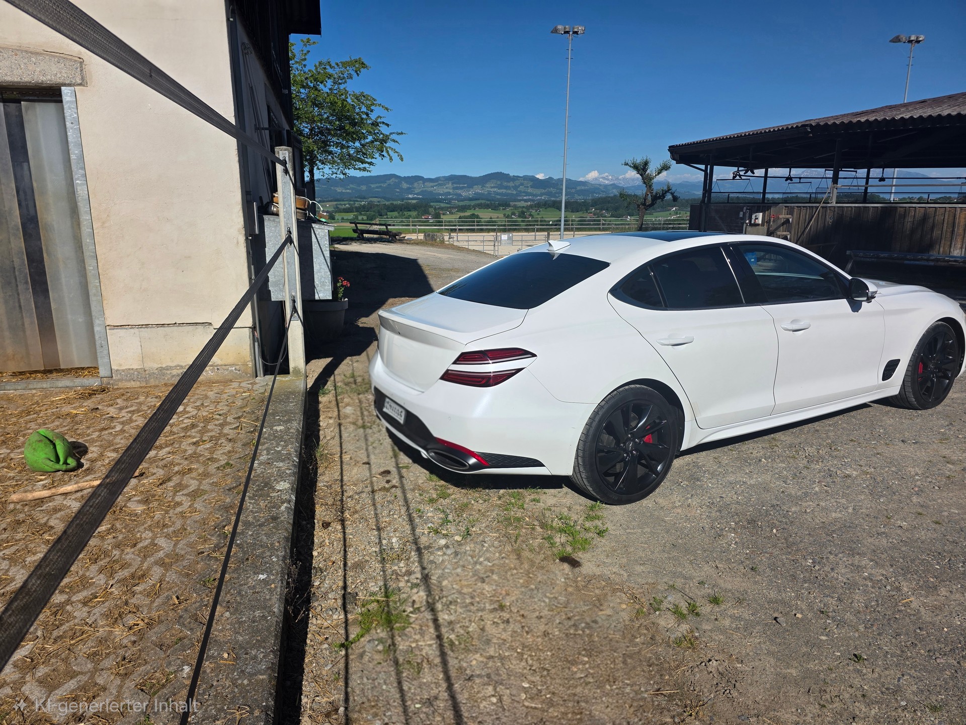 GENESIS 2.0T Luxury AWD-image-3