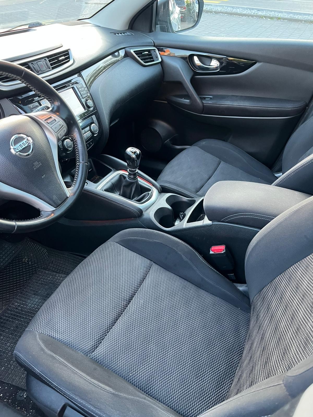 NISSAN Qashqai 1.5 dCi Swiss Edition Premium-image-7