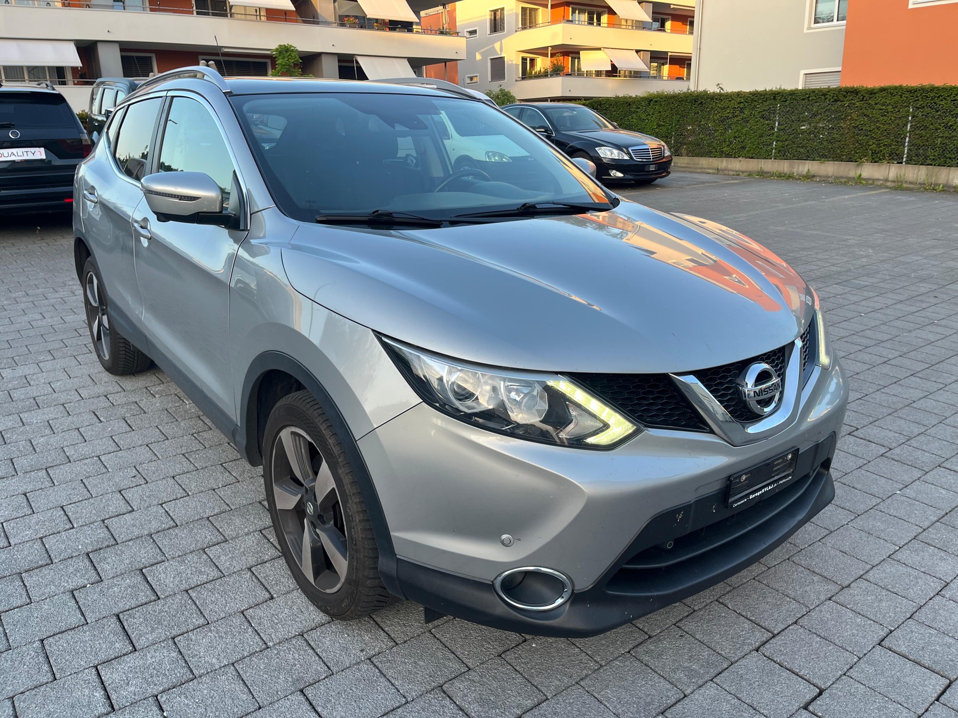 NISSAN Qashqai 1.5 dCi Swiss Edition Premium-image-1