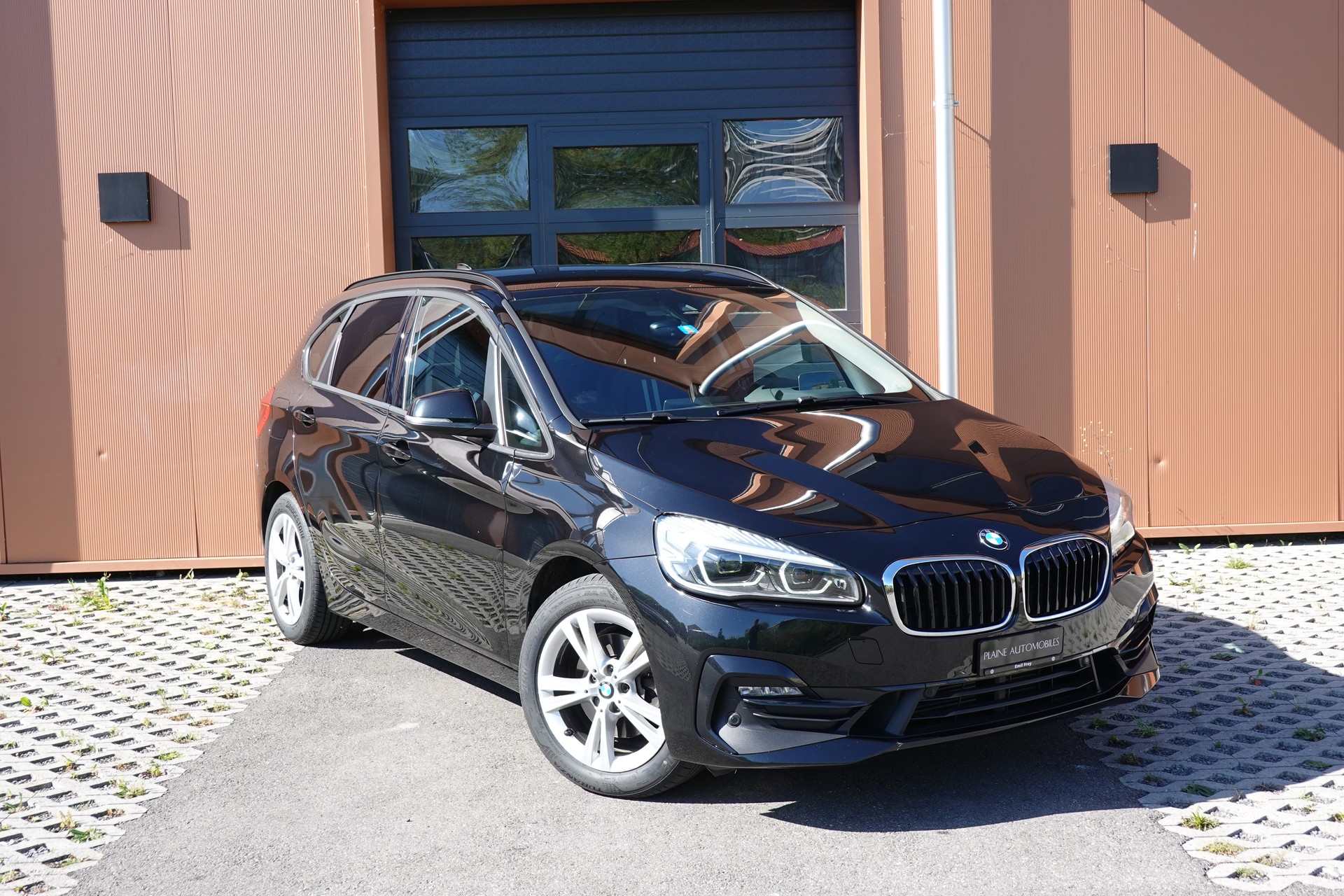 BMW 218d xDrive Active Tourer Steptronic -" * Véhicule CH * Caméra + Capteurs * Hayon électrique * Tempomat * Phares automatiques "