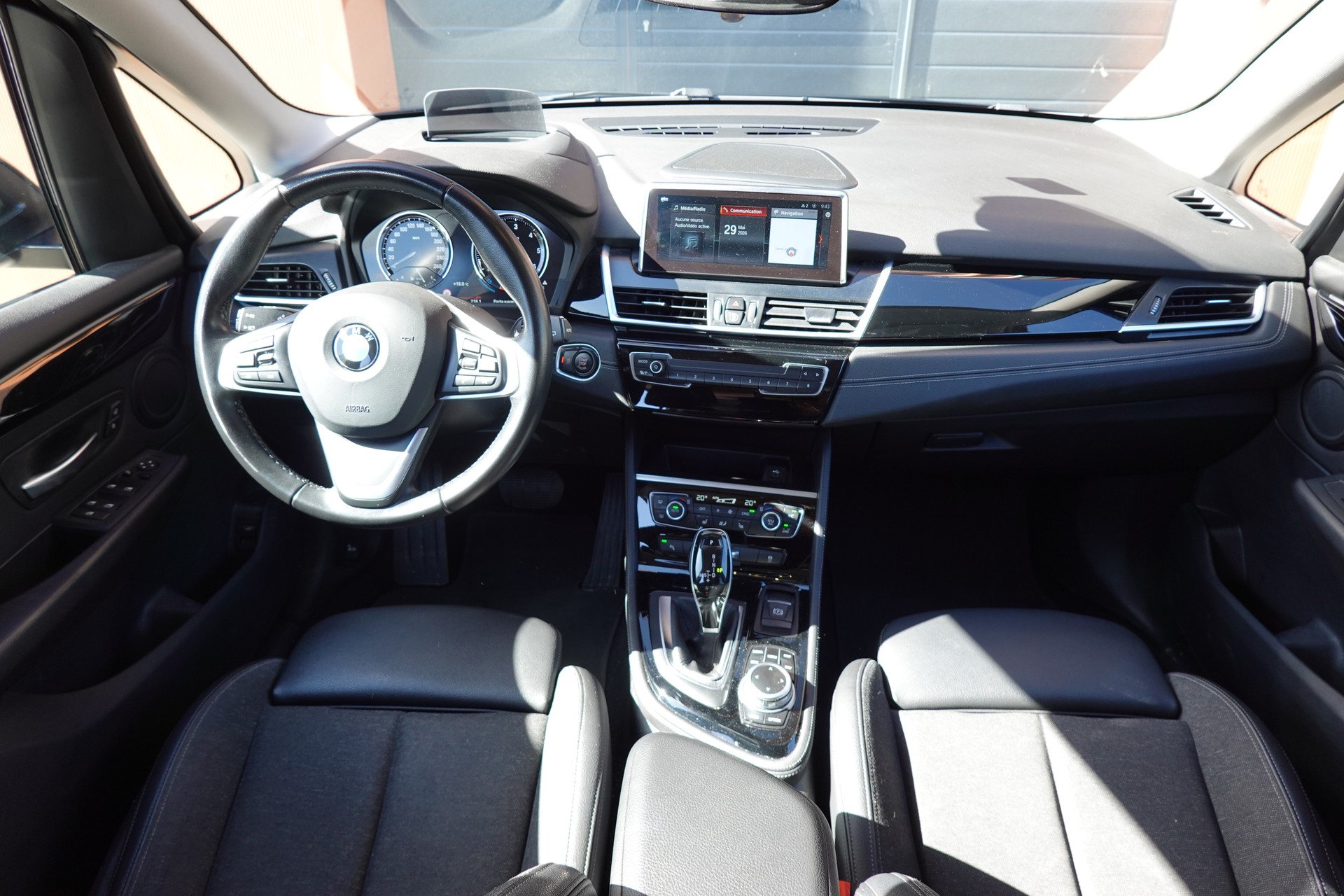 BMW 218d xDrive Active Tourer Steptronic -" * Véhicule CH * Caméra + Capteurs * Hayon électrique * Tempomat * Phares automatiques "-image-10