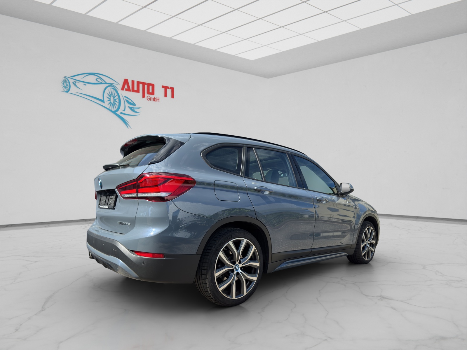 BMW X1 xDrive 25e Sport Line Steptronic-image-5