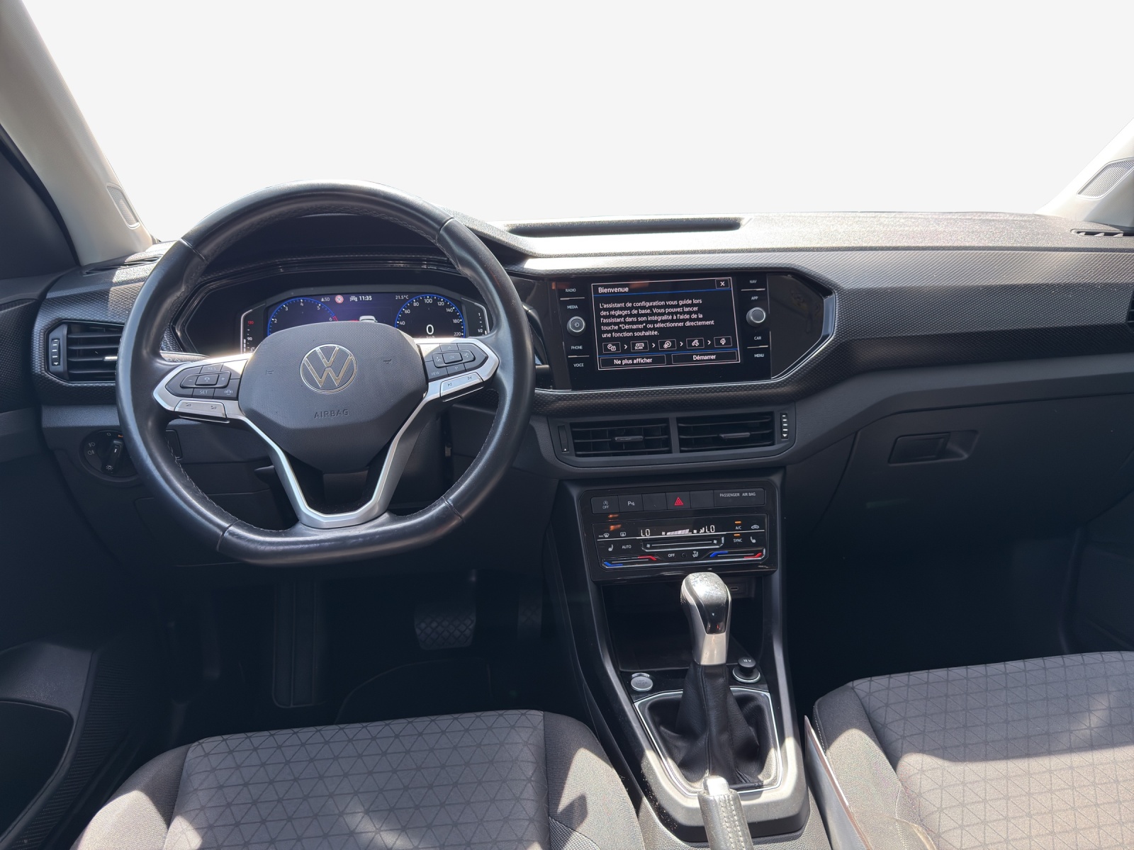 VW T-Cross 1.0 TSI Life Limited DSG-image-8