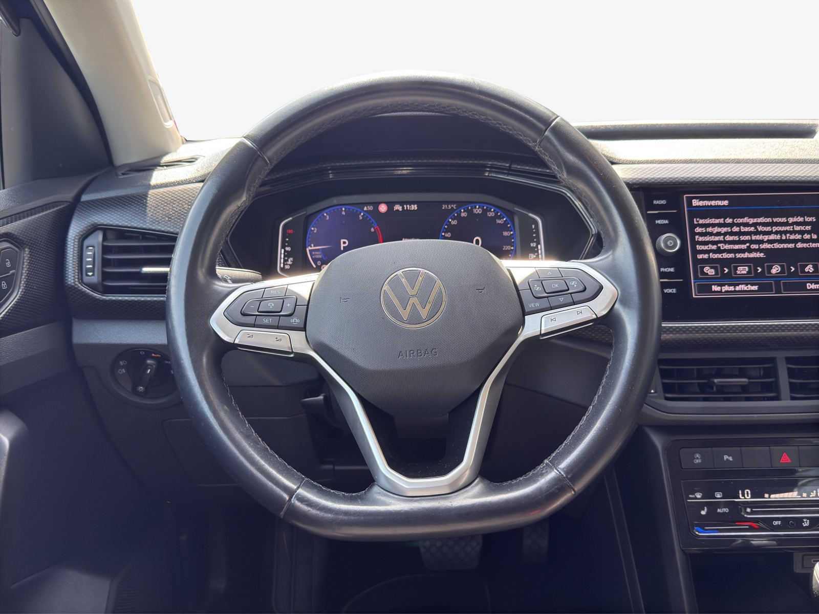 VW T-Cross 1.0 TSI Life Limited DSG-image-9