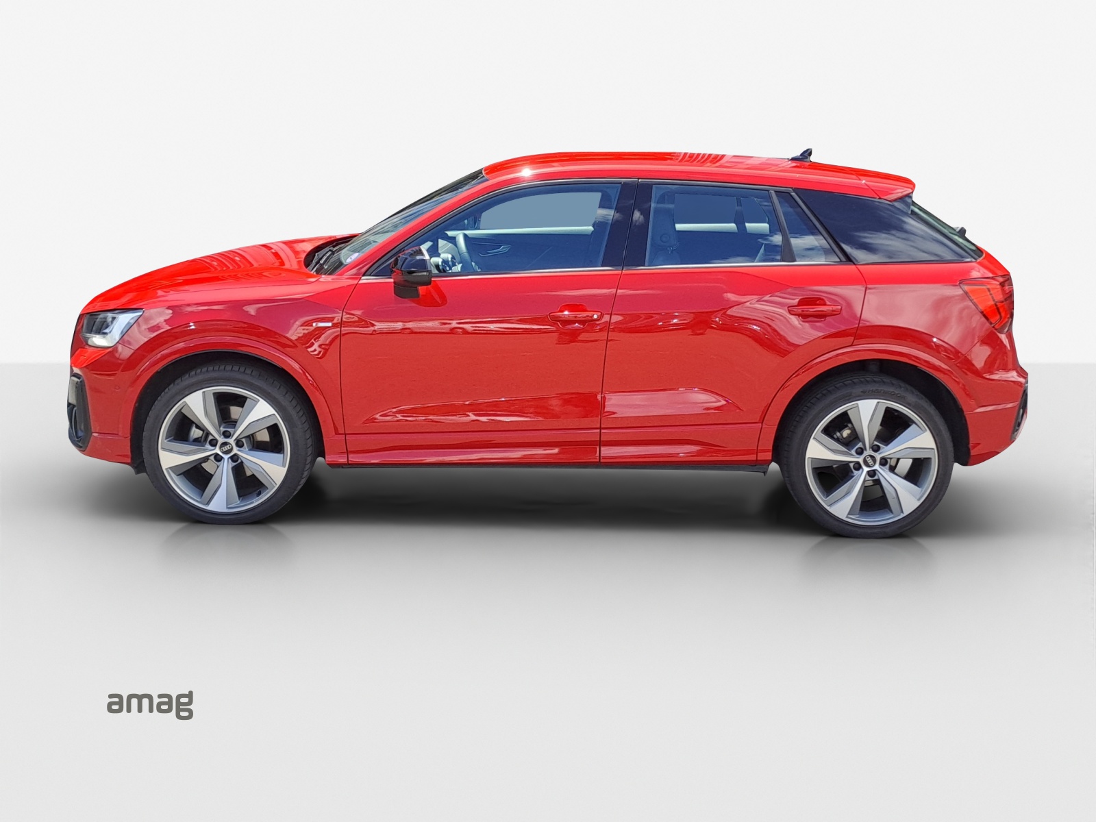AUDI Q2 35 TFSI S line S-tronic-showroom-element-1