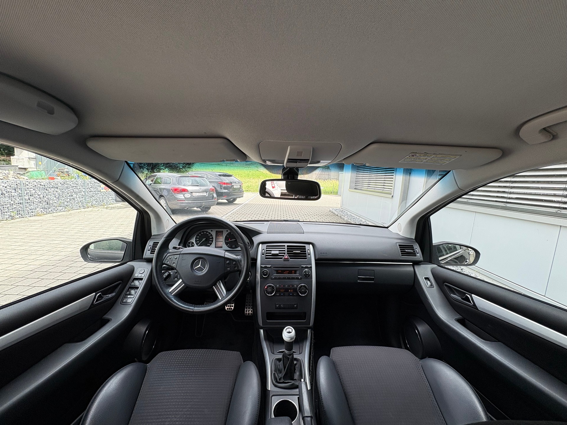MERCEDES-BENZ B 200 T 105`569km Frisch ab MFK 08.06.2026 & Service-image-12