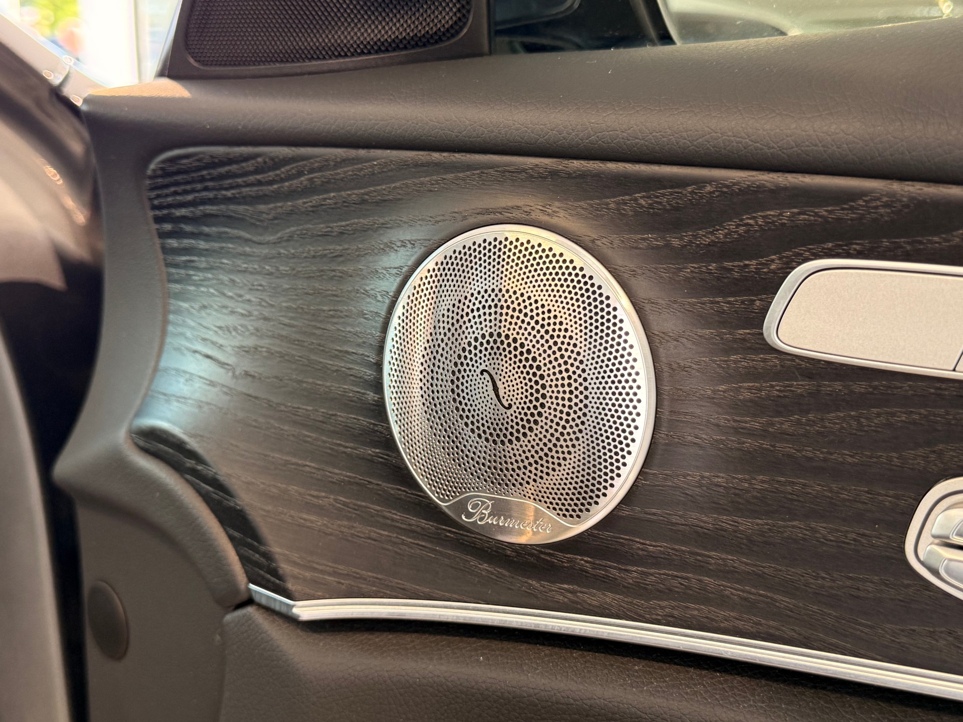 MERCEDES-BENZ E 220 d Avantgrde 4Matic 9G-Tronic-image-19