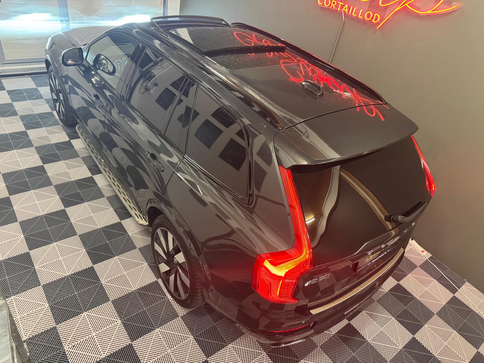 VOLVO XC90 T8 eAWD R-Design Geartronic-showroom-element-2