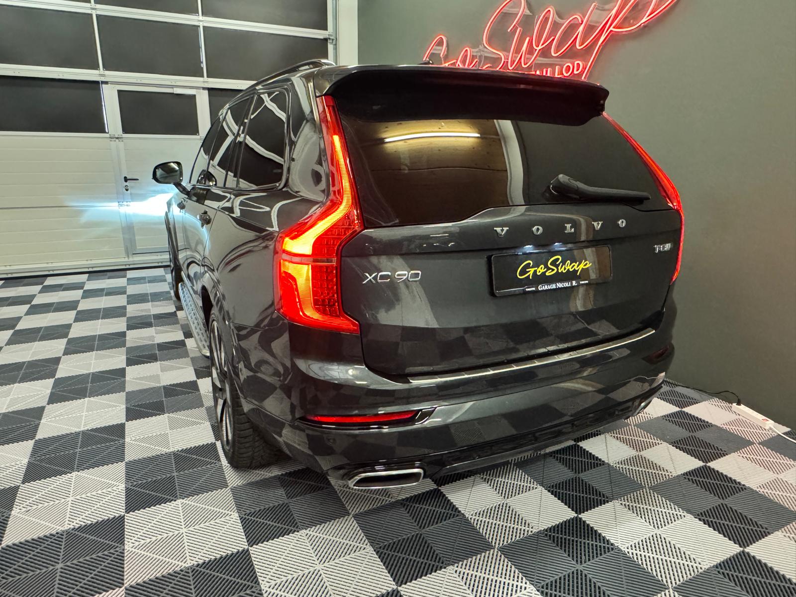VOLVO XC90 T8 eAWD R-Design Geartronic-showroom-element-3