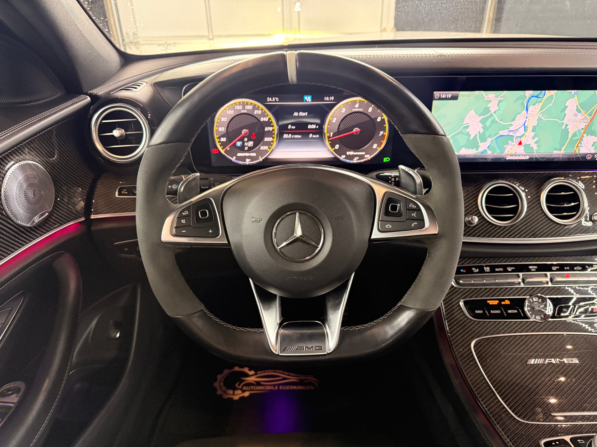 MERCEDES-BENZ E 63 AMG S 4 Matic 9G-Tronic-image-14