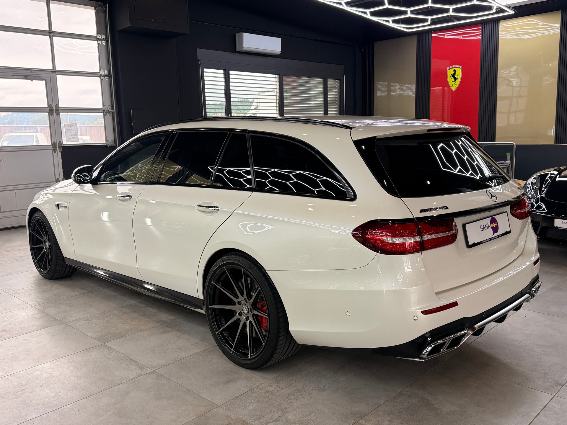 MERCEDES-BENZ E 63 AMG S 4 Matic 9G-Tronic-image-6
