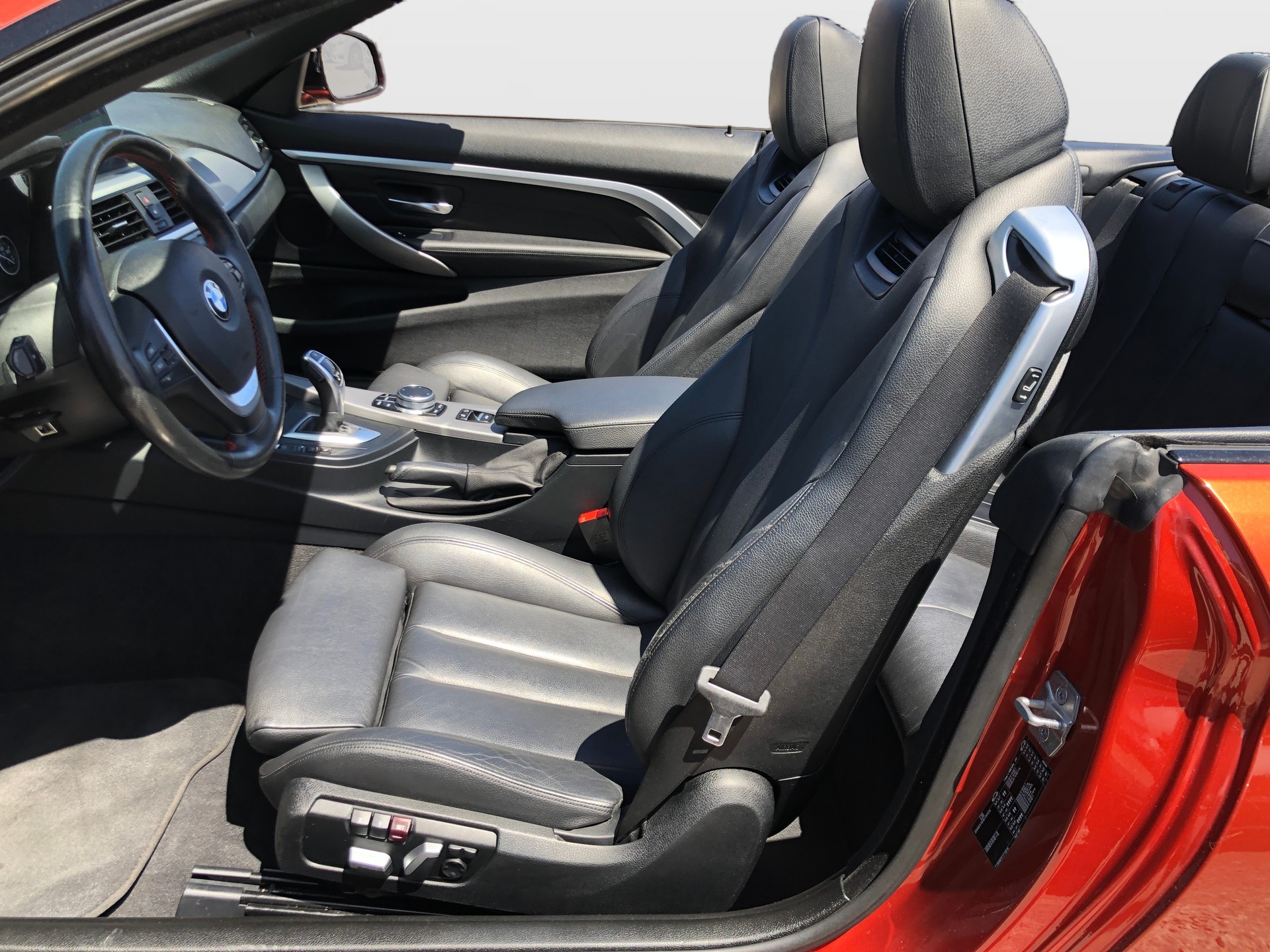 BMW 420i Cabriolet Sport Line Steptronic-image-14