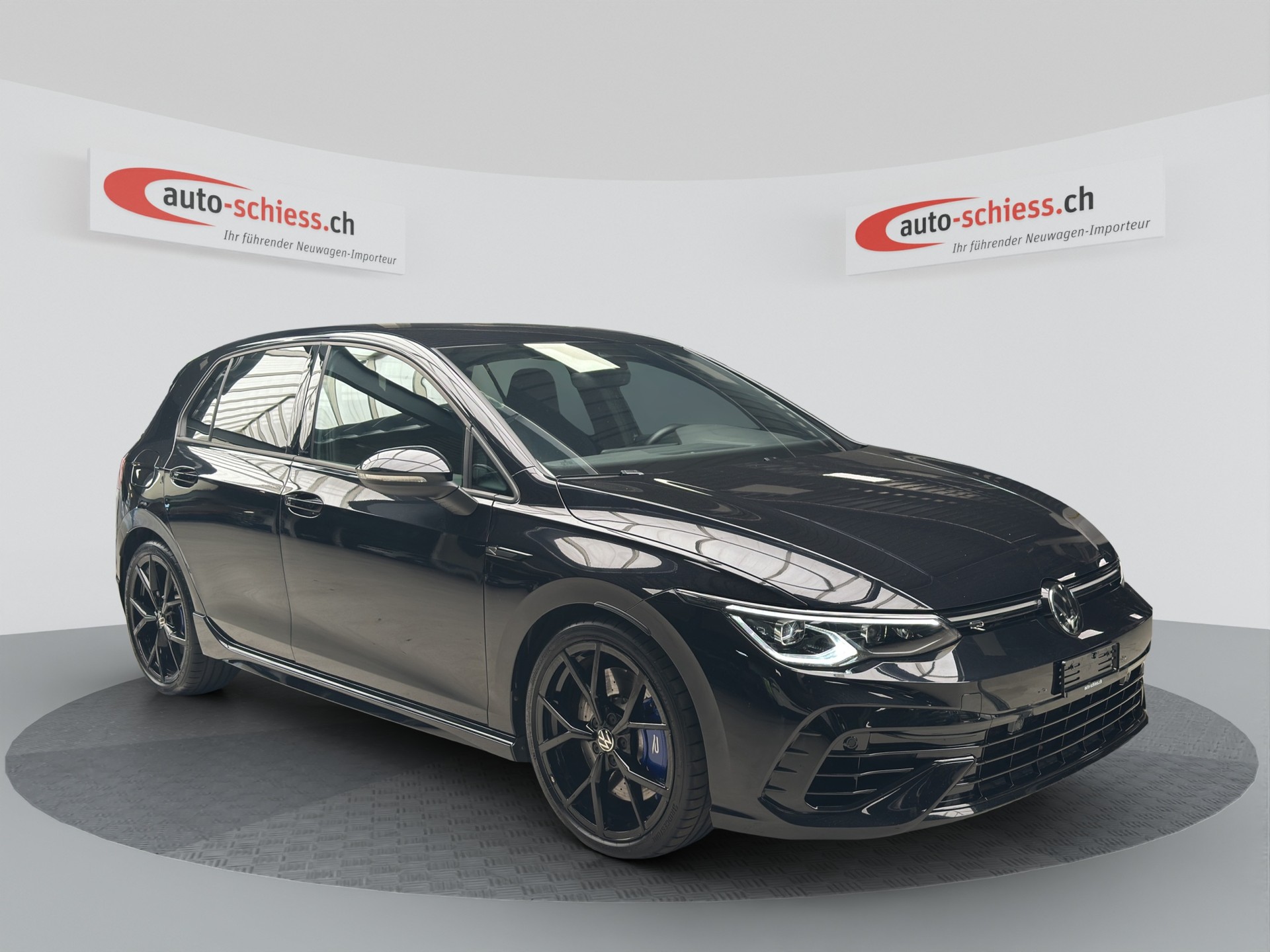 VW Golf 2.0 TSI R DSG 4Motion Black Style-image-0