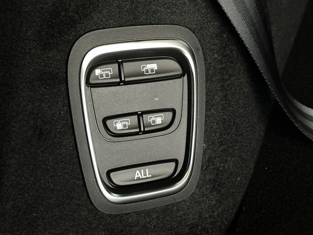 RENAULT Grand Scénic 1.3 16V Turbo Executive EDC-image-8