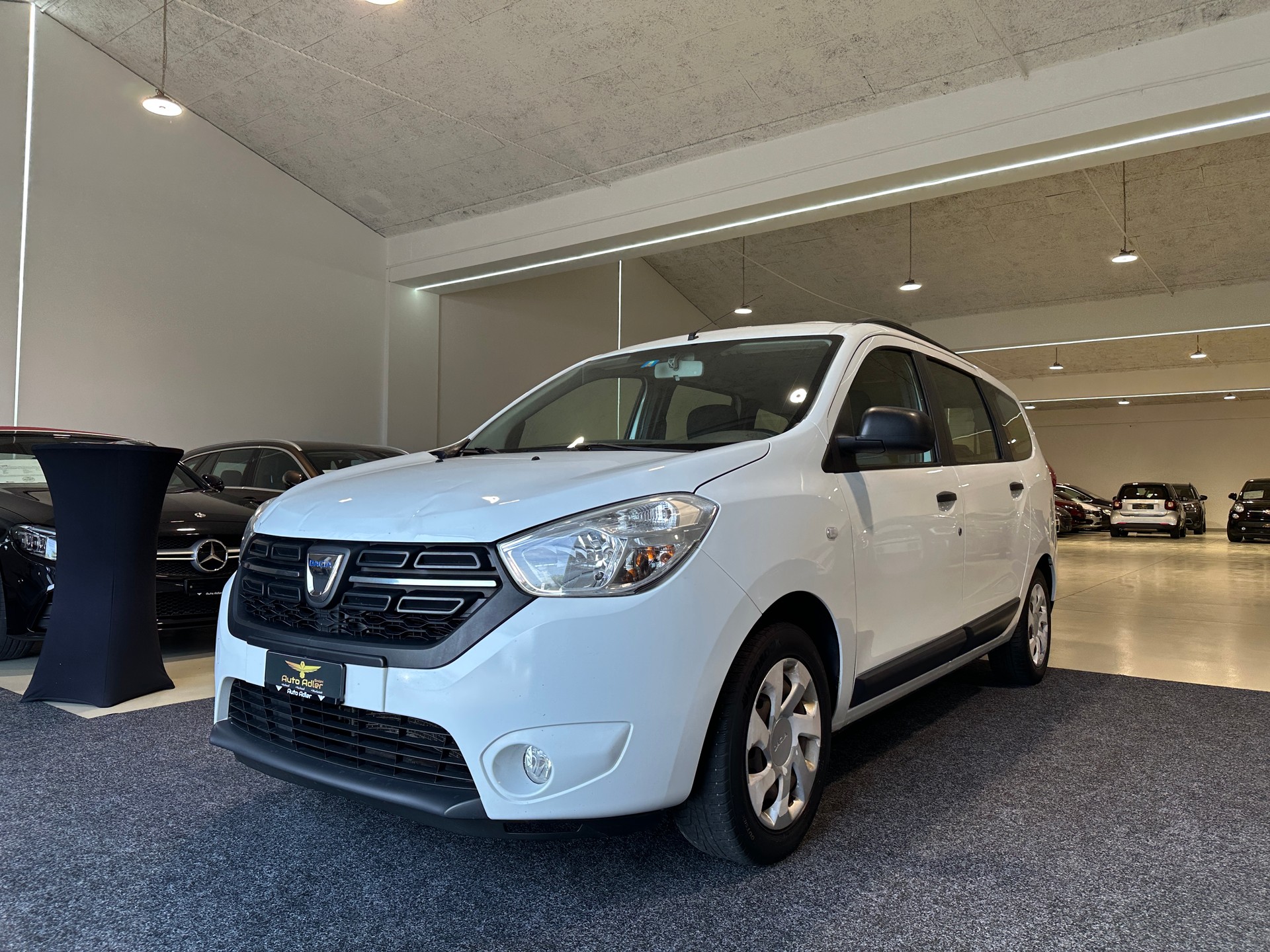 DACIA Lodgy 1.6 Essential 7PL-showroom-element-2