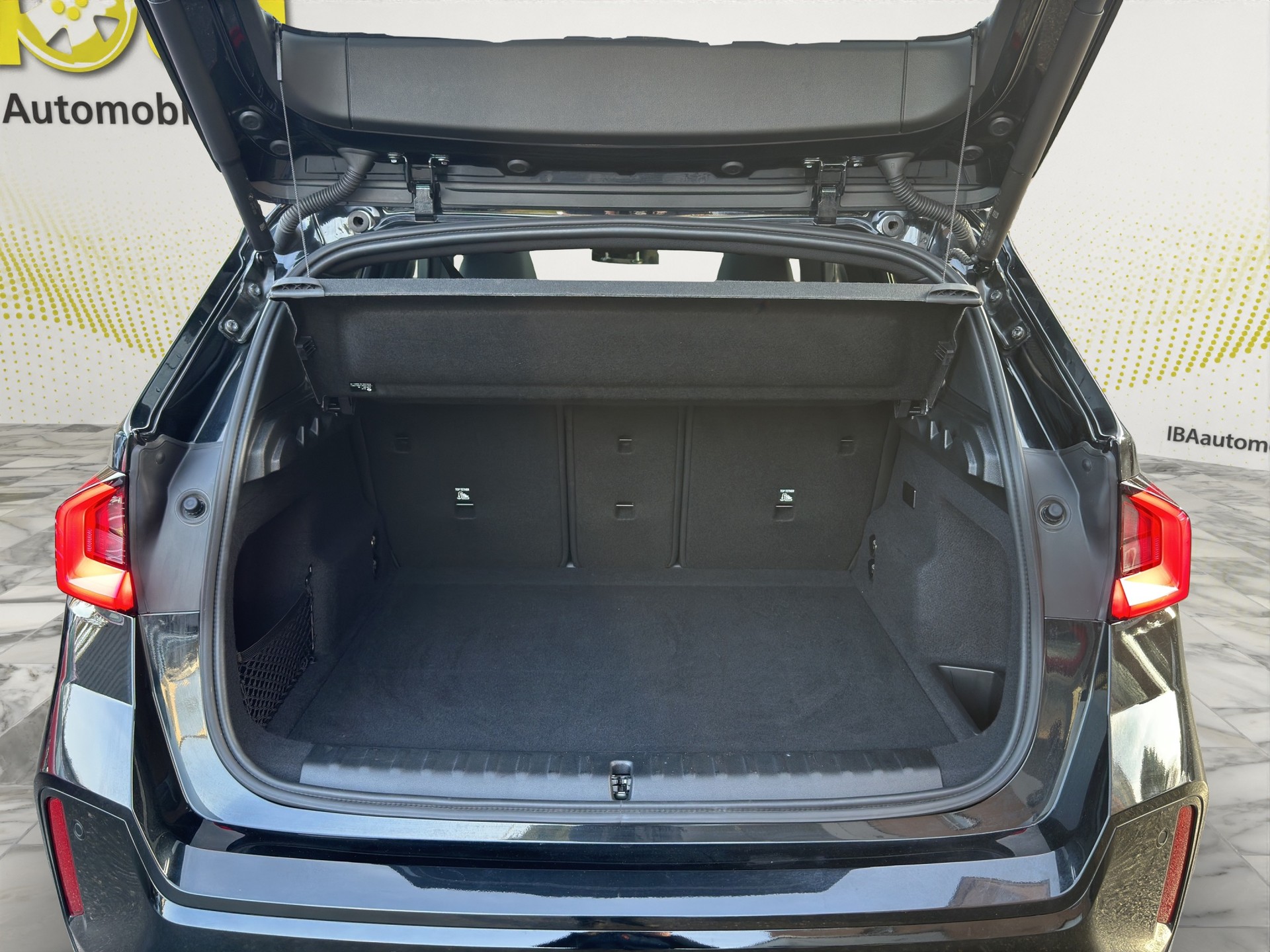 BMW X1 xDrive 30e M Sport 4x4-image-8