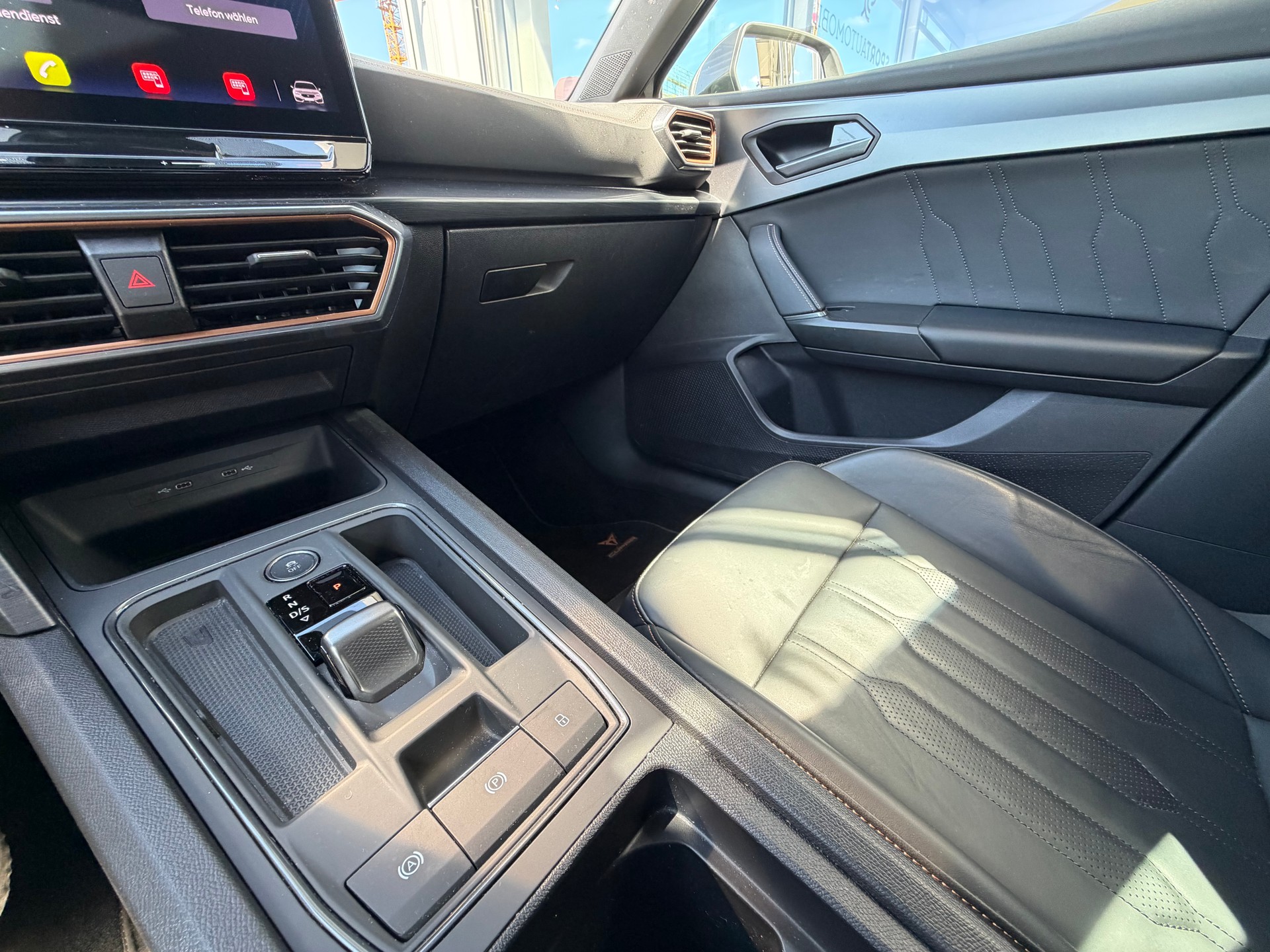 CUPRA LEON VZ 2.0 TSI DSG-image-25