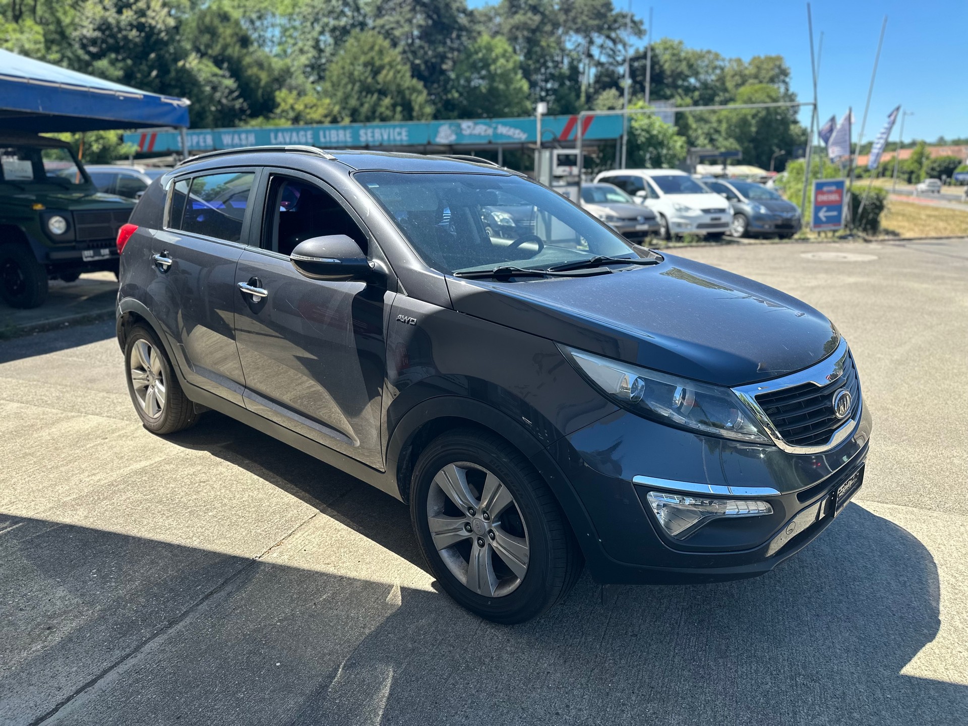 KIA Sportage 2.0 CRDi Style 4WD Automatic-image-1