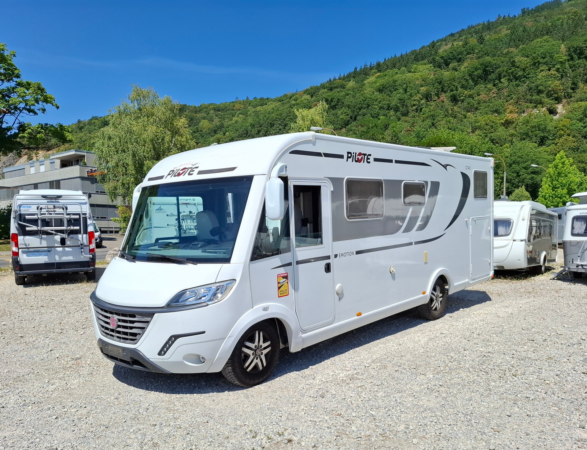 PILOTE G740 EMOTION - AUTOMAT! Einzelbett & Hubbett, TV & SAT, Solar & Wechselrichter-image-6