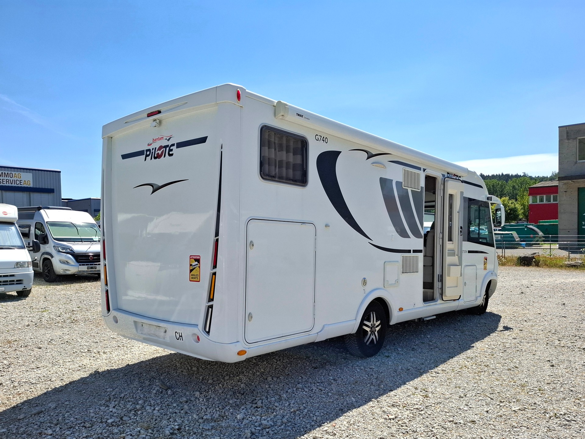 PILOTE G740 EMOTION - AUTOMAT! Einzelbett & Hubbett, TV & SAT, Solar & Wechselrichter-image-3