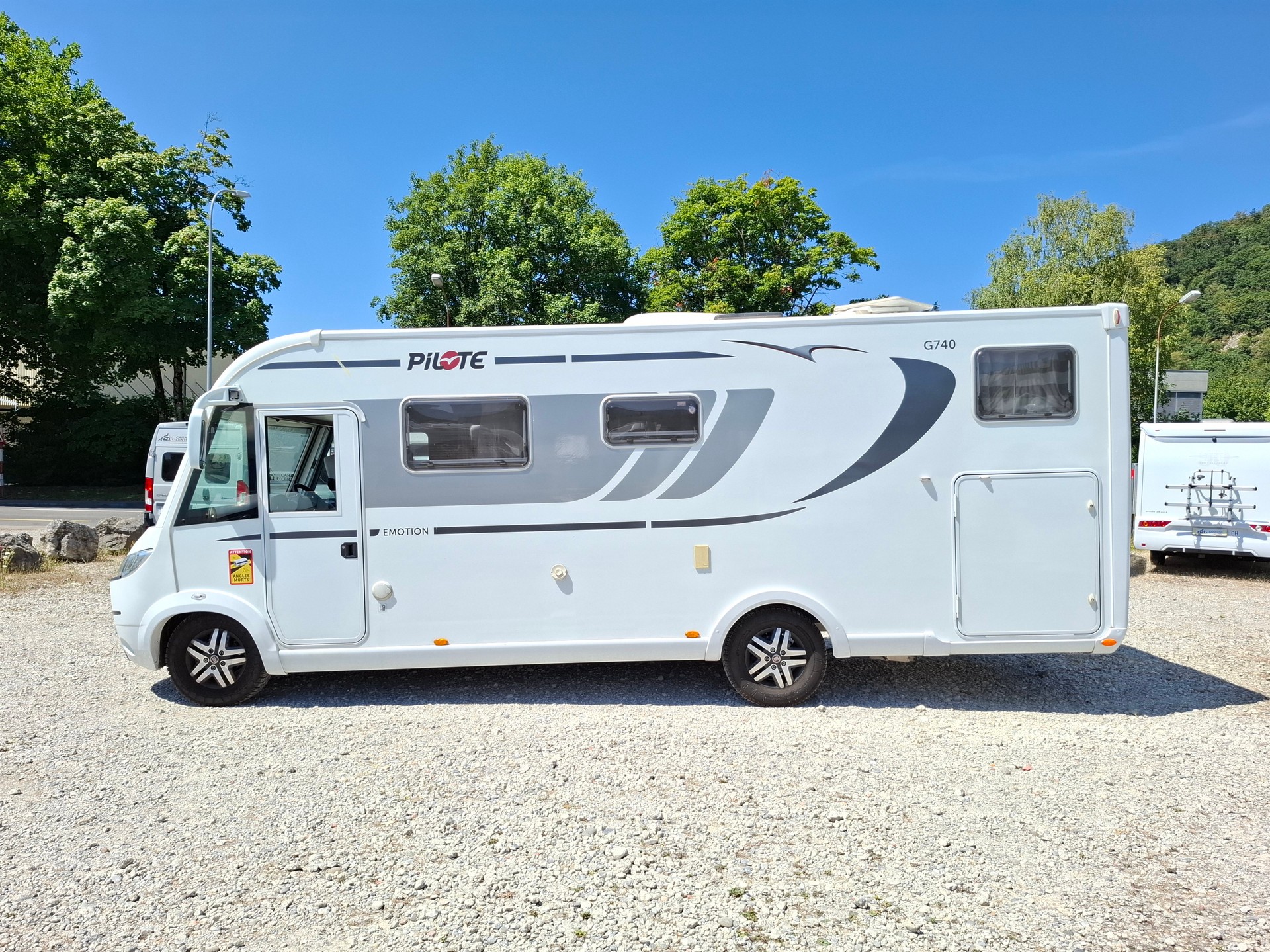 PILOTE G740 EMOTION - AUTOMAT! Einzelbett & Hubbett, TV & SAT, Solar & Wechselrichter-image-5