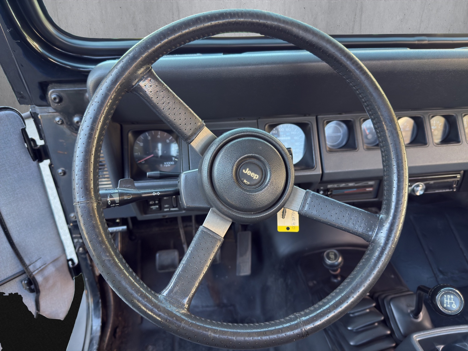 JEEP Wrangler 4.0 Sahara-image-9