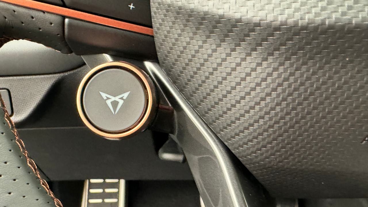 CUPRA Terramar 1.5 eHybrid DSG VZ-image-9