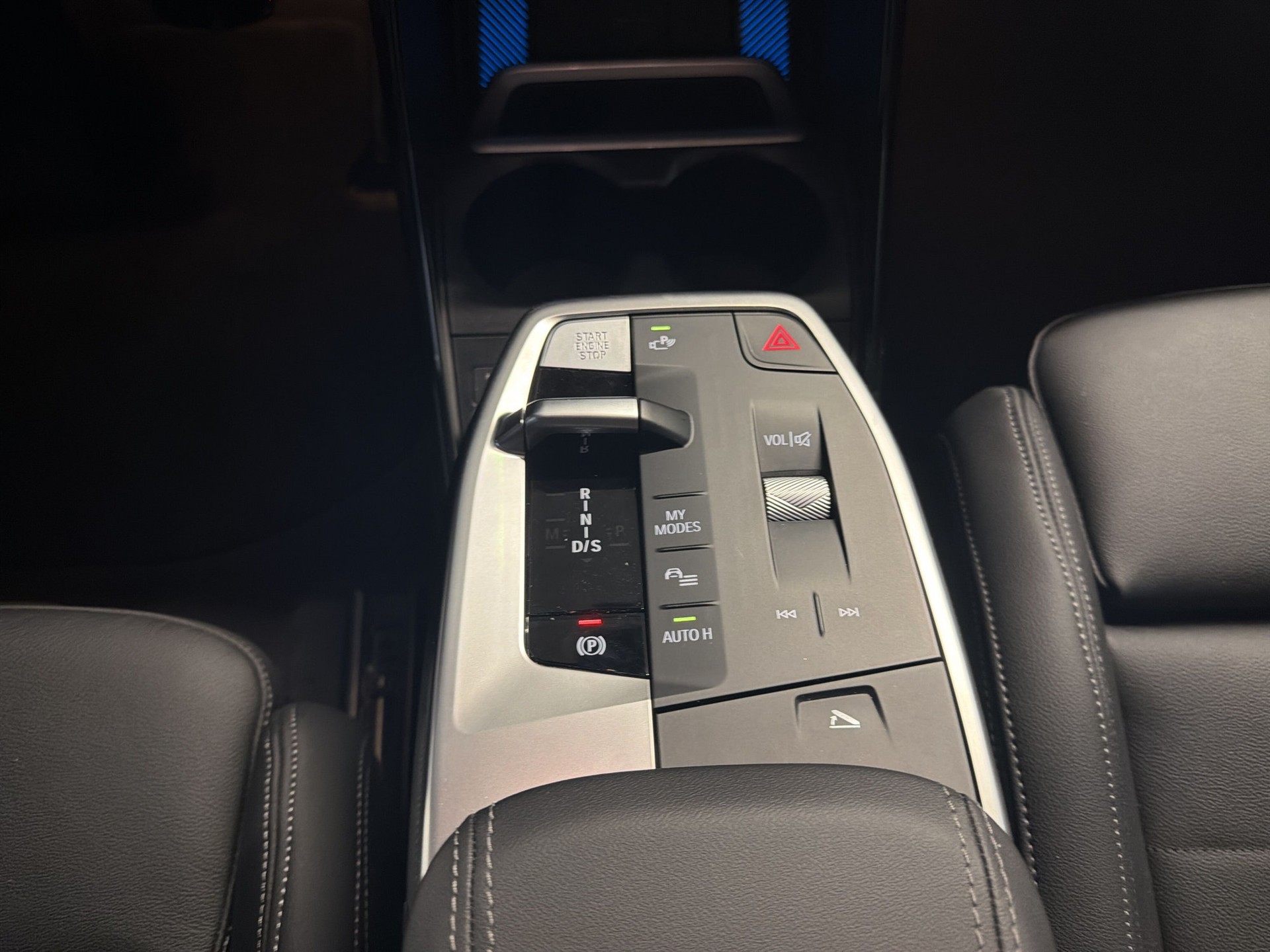 BMW 225e xDrive Active Tourer M Sport-image-12