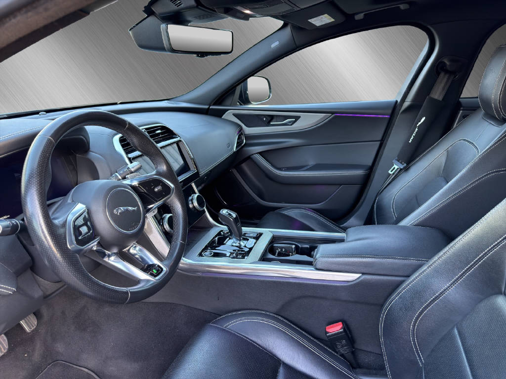JAGUAR XE 2.0 D 180 R-Dynamic S AWD-image-8