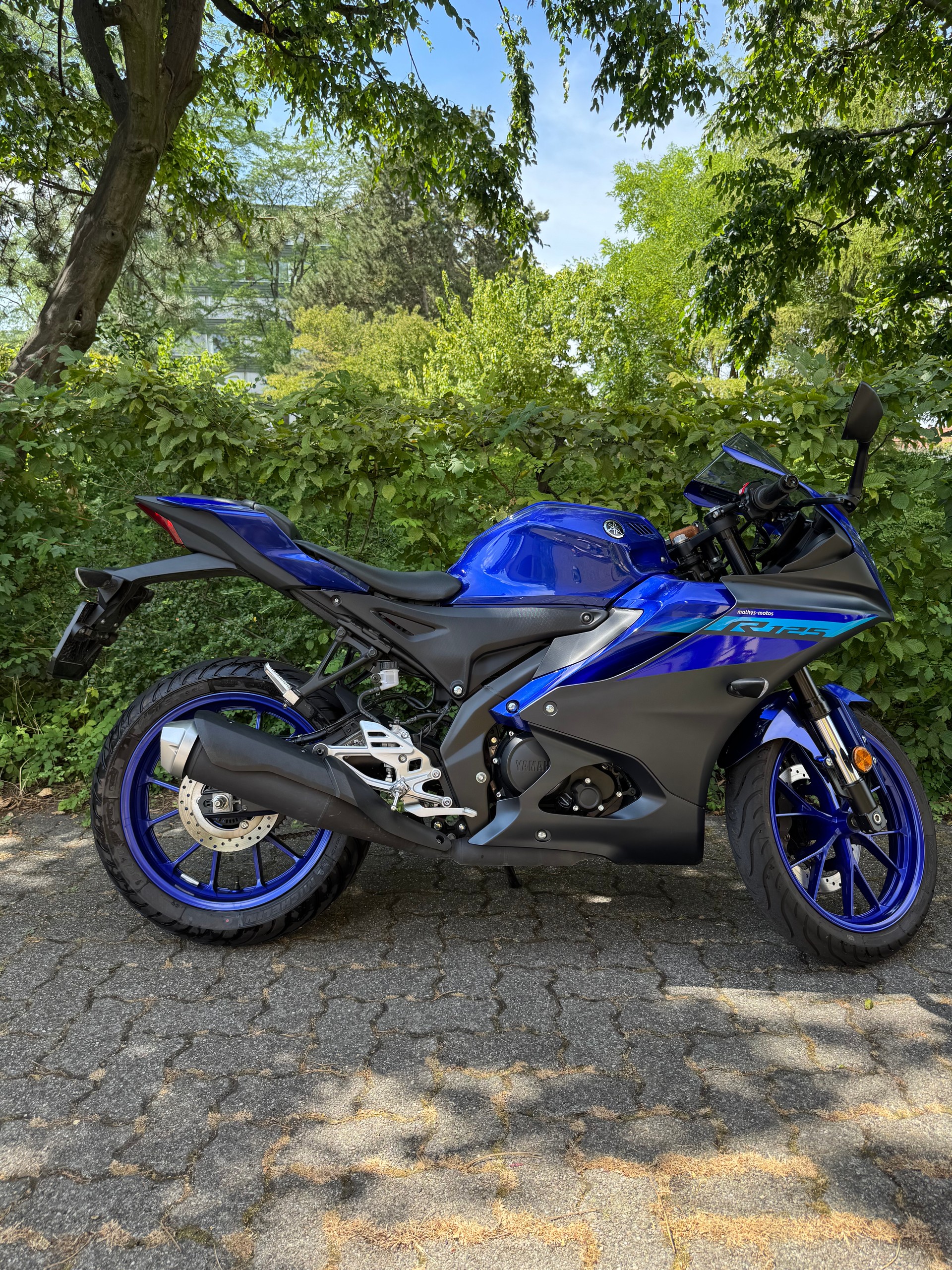 YAMAHA YZF-R 125 ABS-image-0
